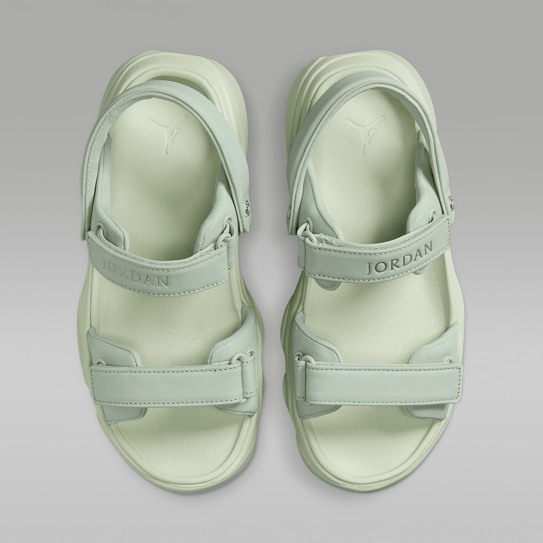 Womens Jordan Deja Sandals | FN5036-500 Product Image
