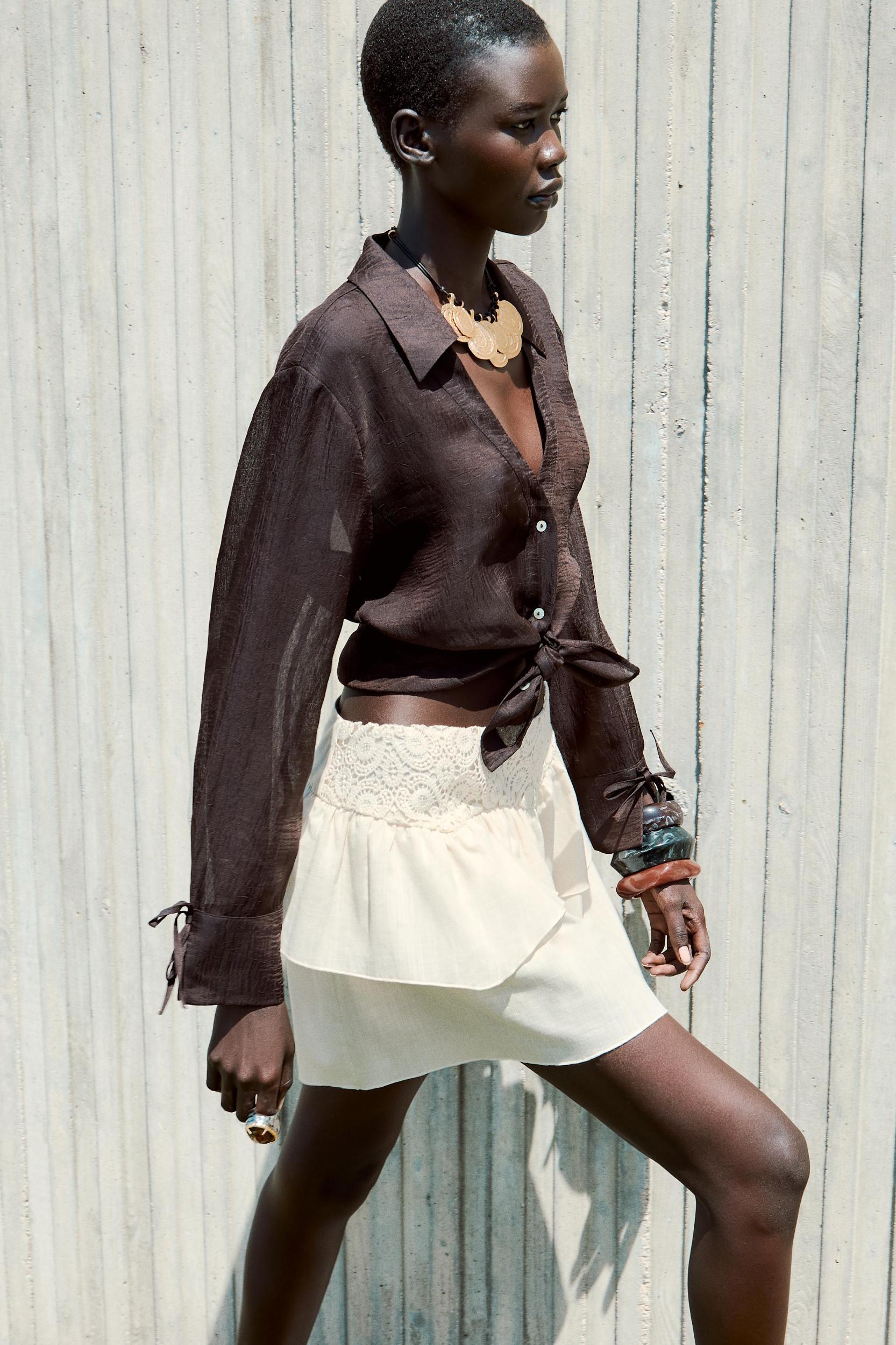 CROCHET RUFFLE MINI SKIRT Product Image