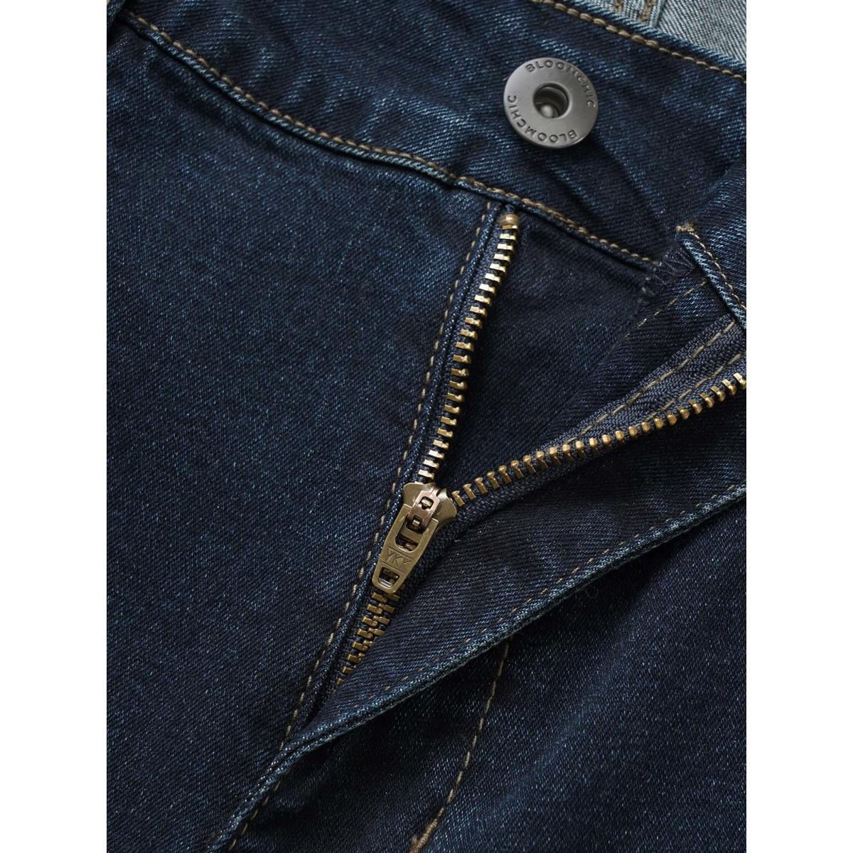 Plus Size Straight Leg Dark Wash Zipper Fly Jeans Women Indigo Casual Plain Contrast High stretch Pocket Jeans BloomChic 18/2X Product Image