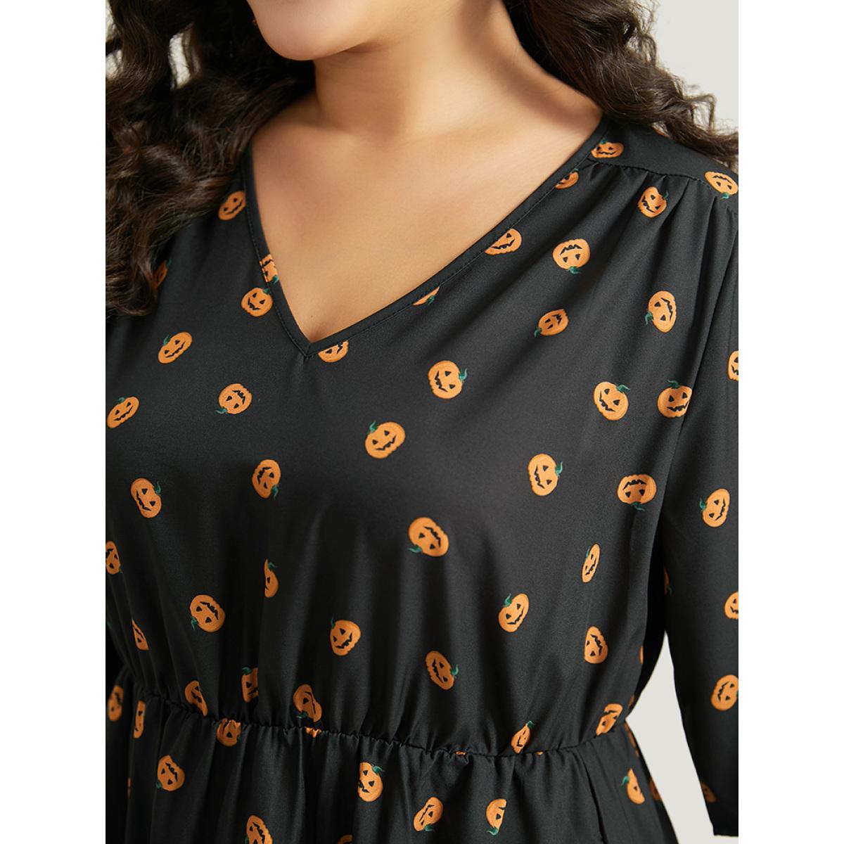 Plus Size Halloween Pumpkin Print Pocket Elastic Waist Dress Black Women Elegant Gathered V-neck Half Sleeve Curvy Midi Dress BloomChic 10/M Product Image