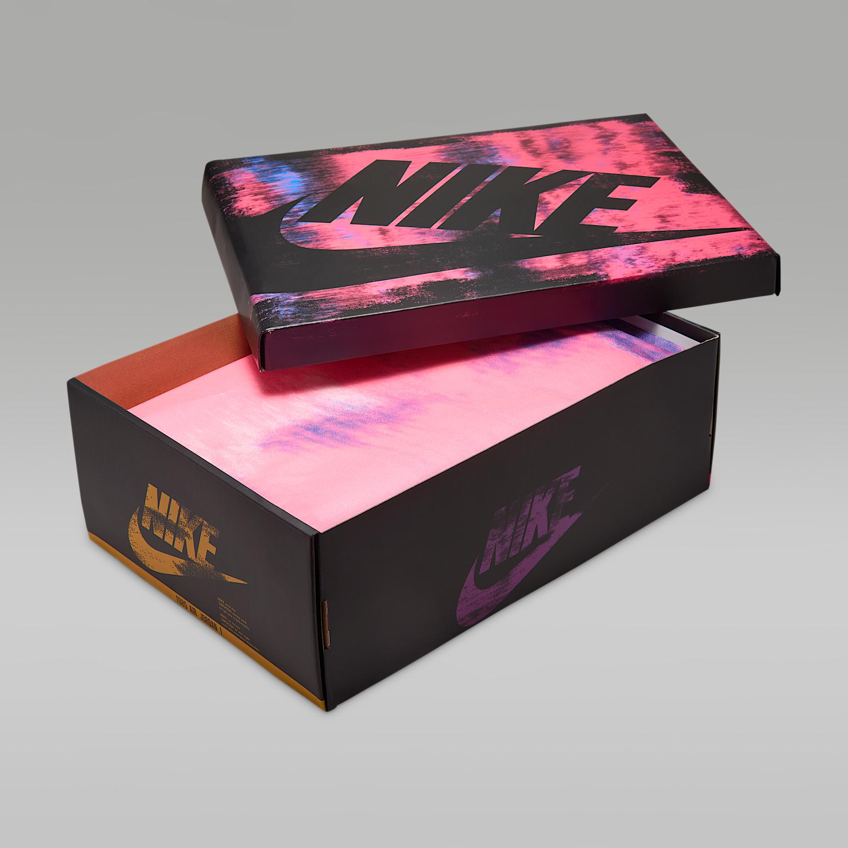 Air Jordan 1 Retro High OG Men's Shoes Product Image