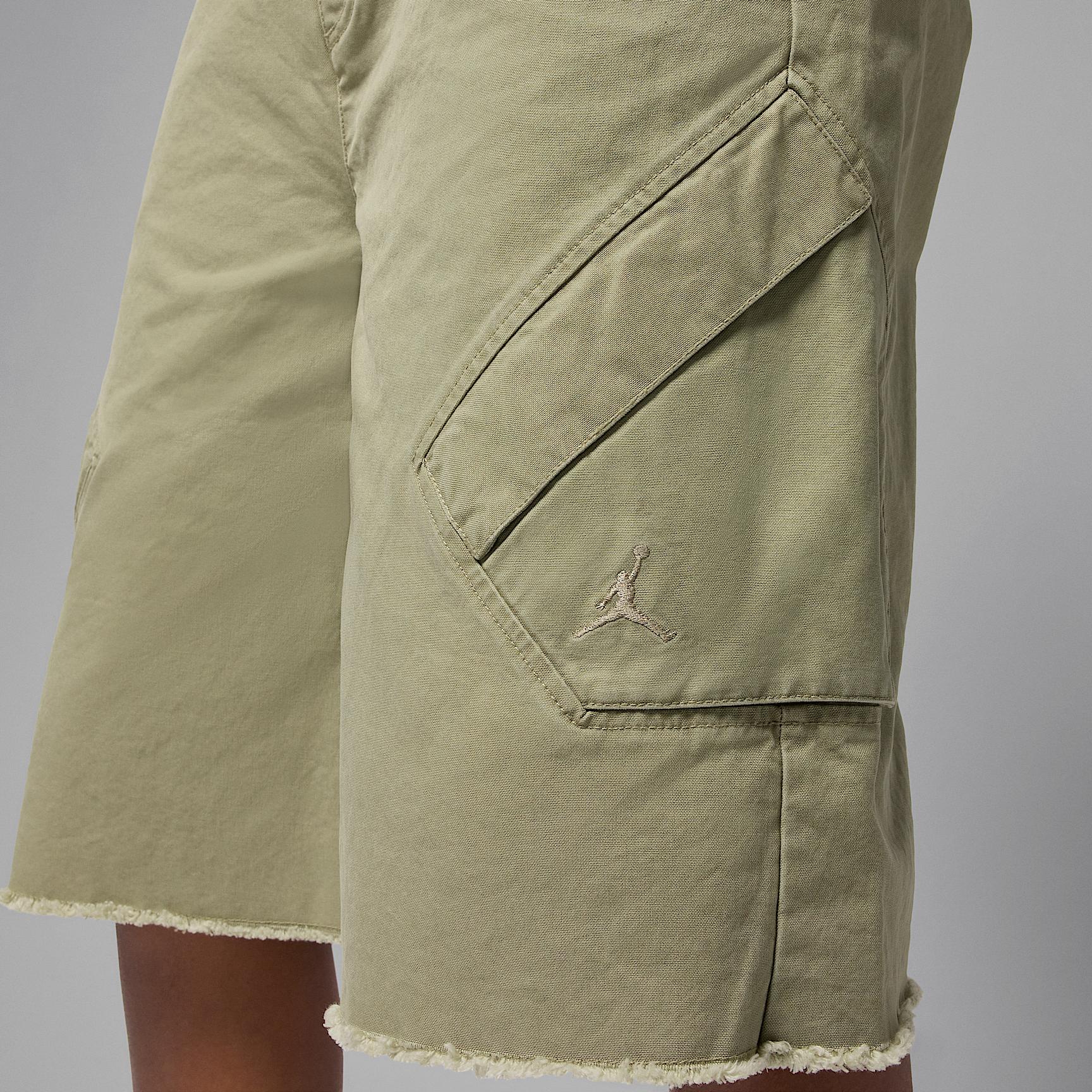 Womens Jordan Flight Chicago Big Shorts | HJ0090-010 Product Image