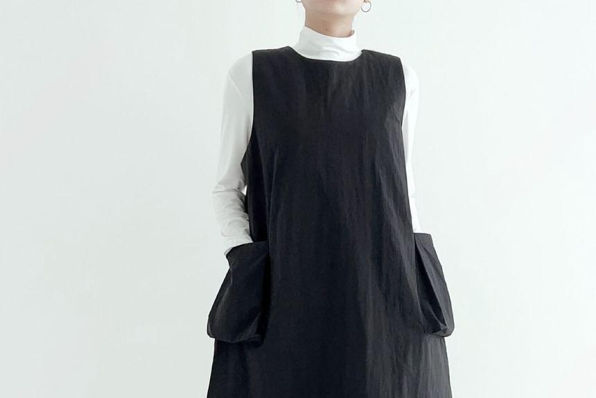 Sleeveless Plain Loose-Fit Midi Dress Product Image