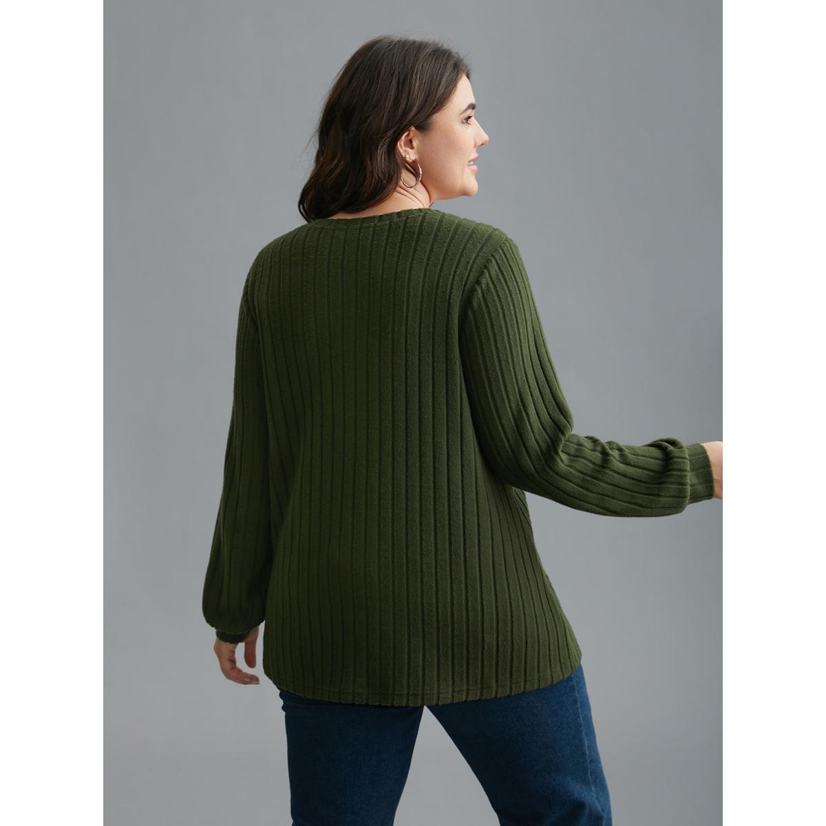 Plus Size Leopard Shoulders Stretchy Textured T-shirt DarkGreen Women Casual Woven ribbon&lace trim Round Neck Everyday T-shirts BloomChic 26/4X Product Image