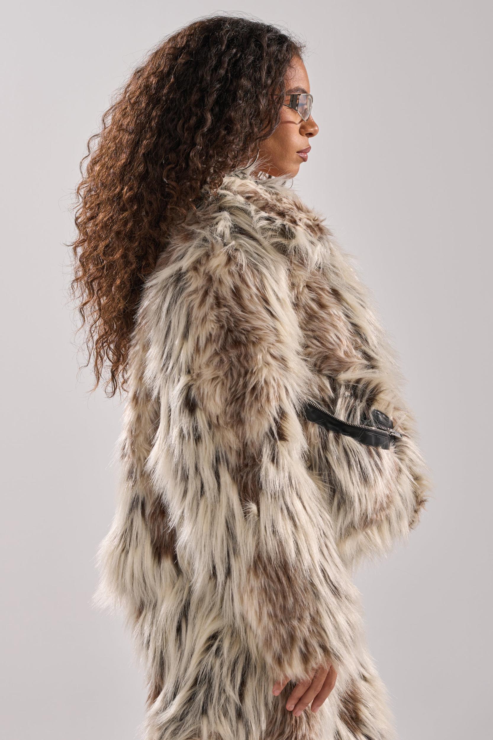 PARTICULAR TASTE FAUX FUR Product Image