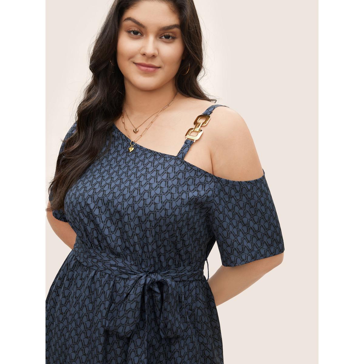 Plus Size Geometric Metal Chain Detail Belted Dress SlateGray Women At the Office Non Non Short sleeve Curvy Knee Dress BloomChic 14-16/1X Product Image