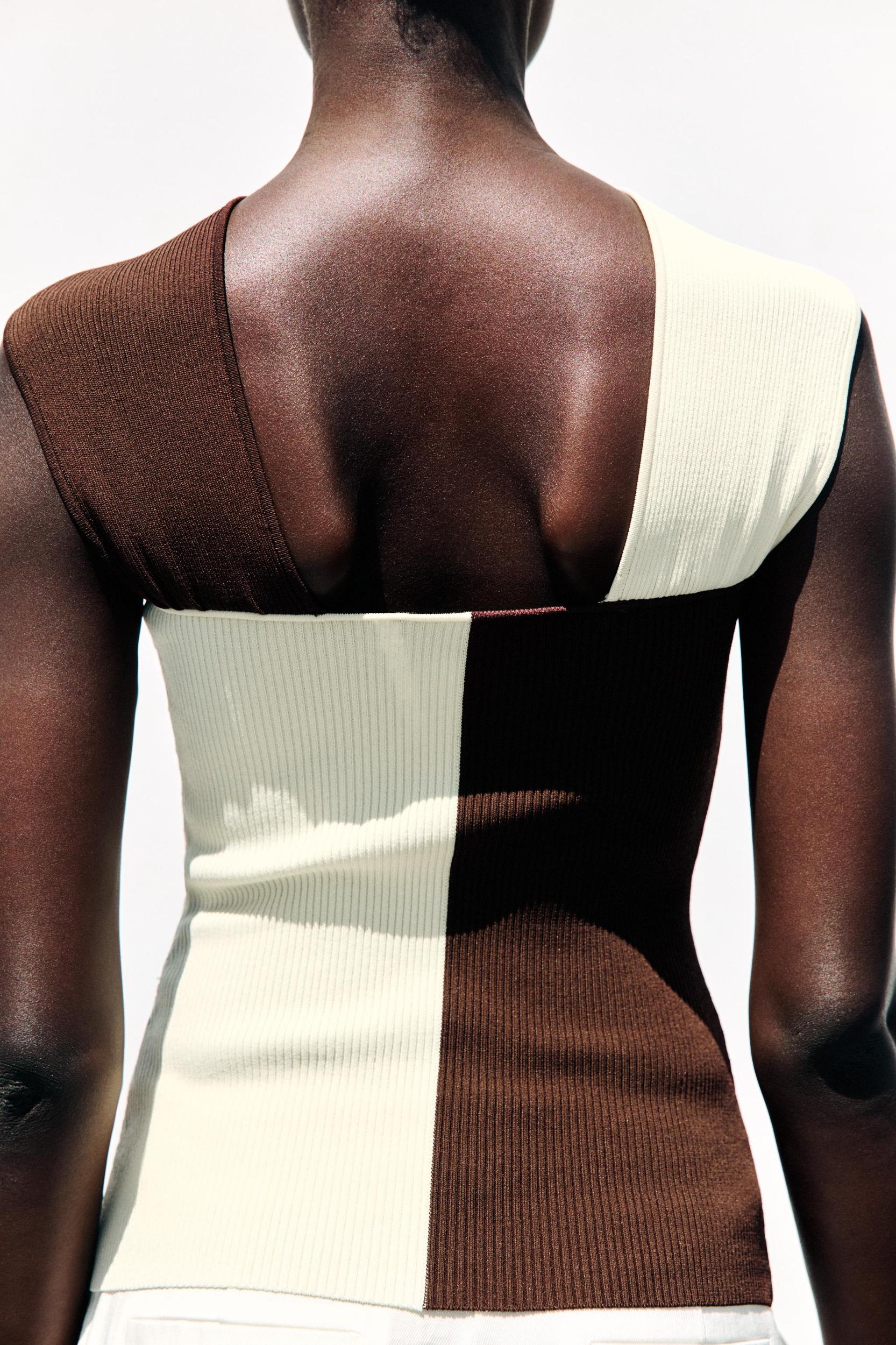 HALTER TOP WITH HARDWARE DETAIL Product Image