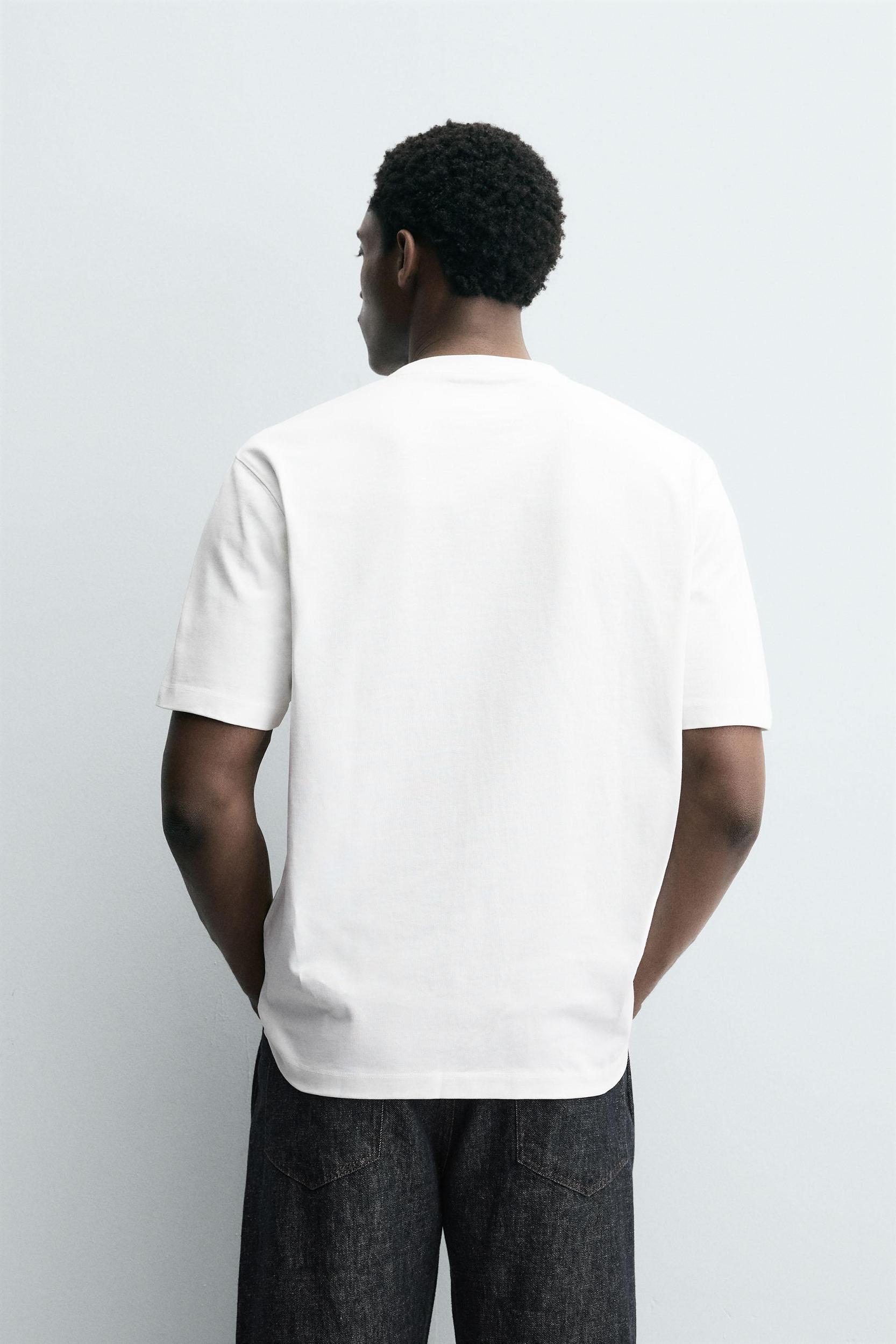 SHORT SLEEVE HEAVYWEIGHT T-SHIRT Product Image