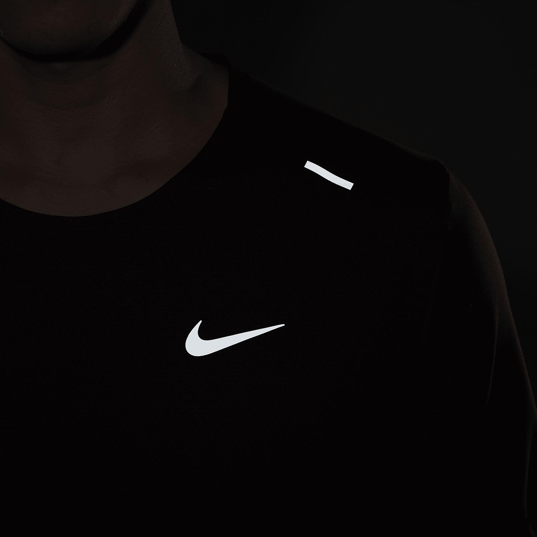 Nike Rise 365 Men's Dri-FIT Short-Sleeve Running Top Product Image