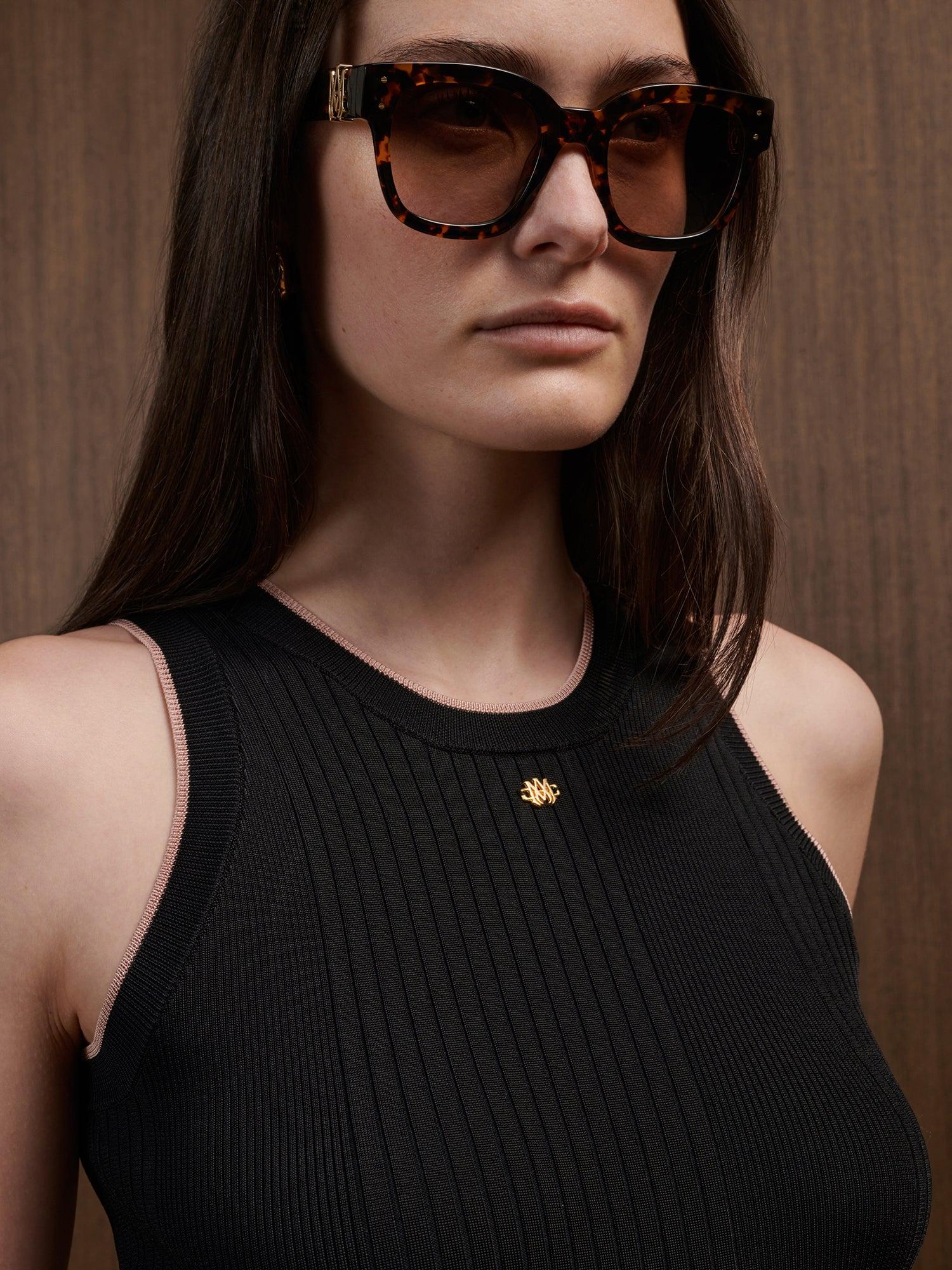 WOMEN - WOMEN'S OPEN BACK TANK - Black Female Product Image