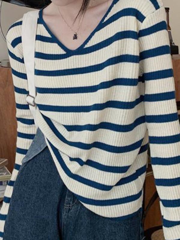 V Neck Stripe Long Sleeve Knit Product Image