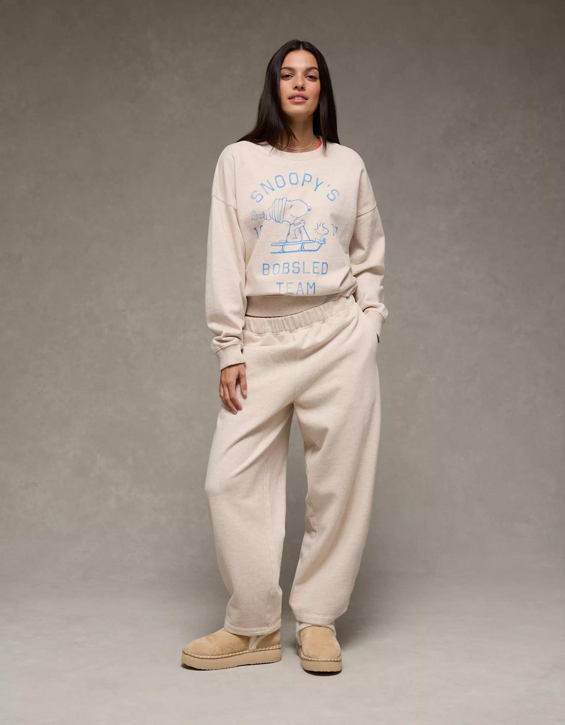 AE Relaxed Graphic Sweatshirt Product Image