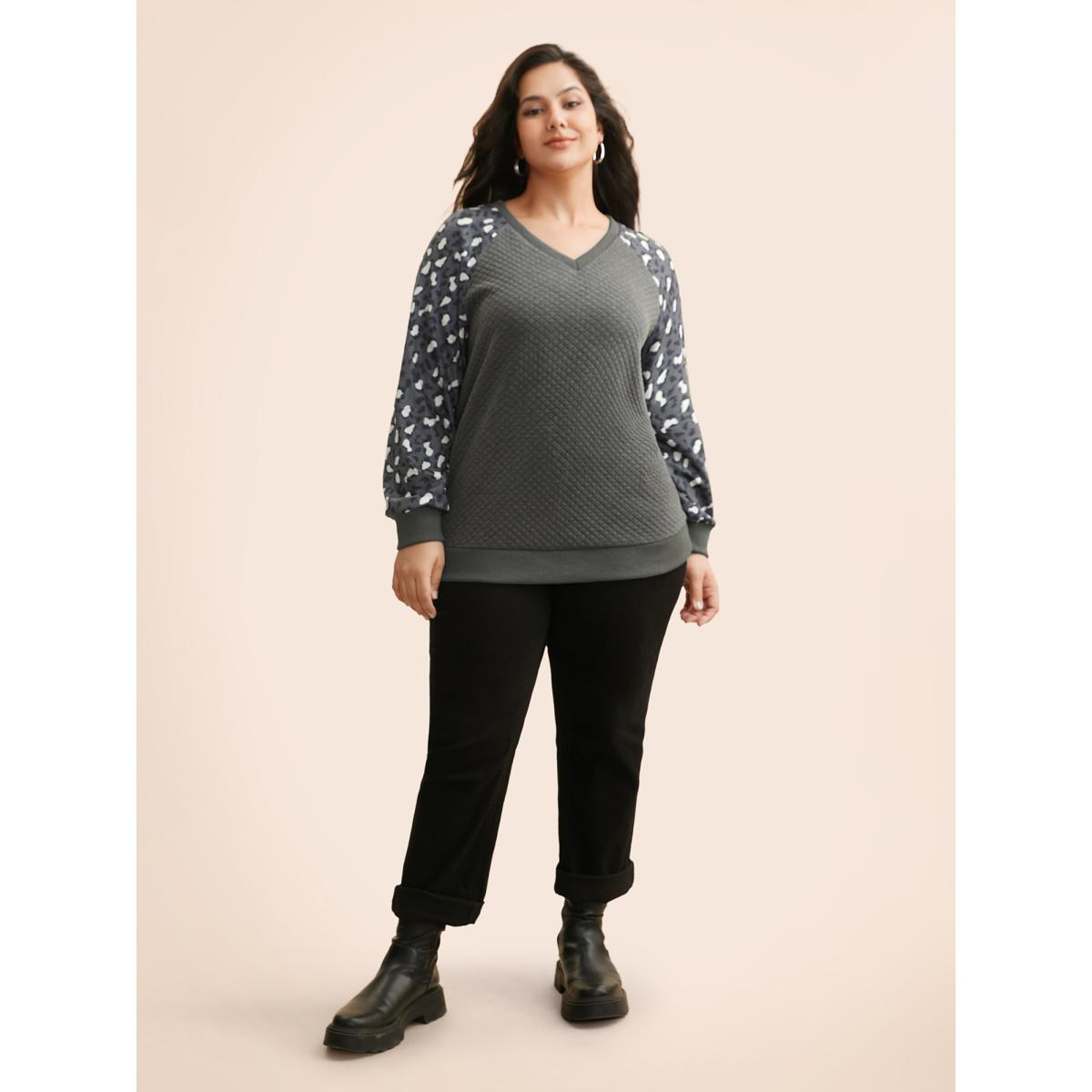 Plus Size Leopard Print Patchwork Raglan Sleeve Sweatshirt Women DimGray Casual Texture V-neck Everyday Sweatshirts BloomChic 14-16/1X Product Image