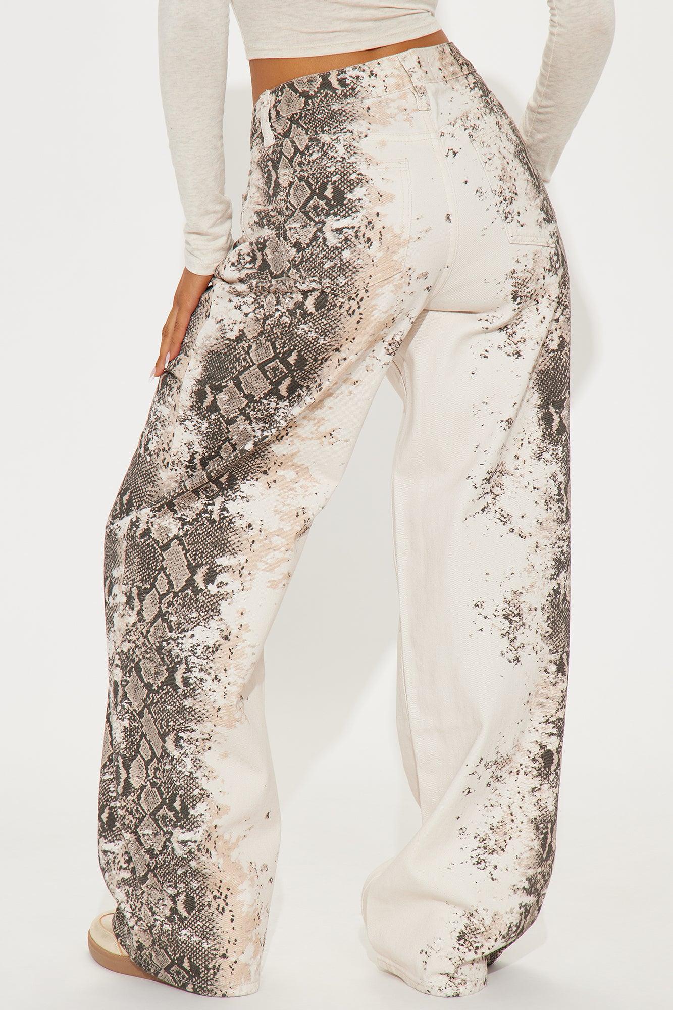 Trust No Snakes Printed Baggy Jeans - White Product Image