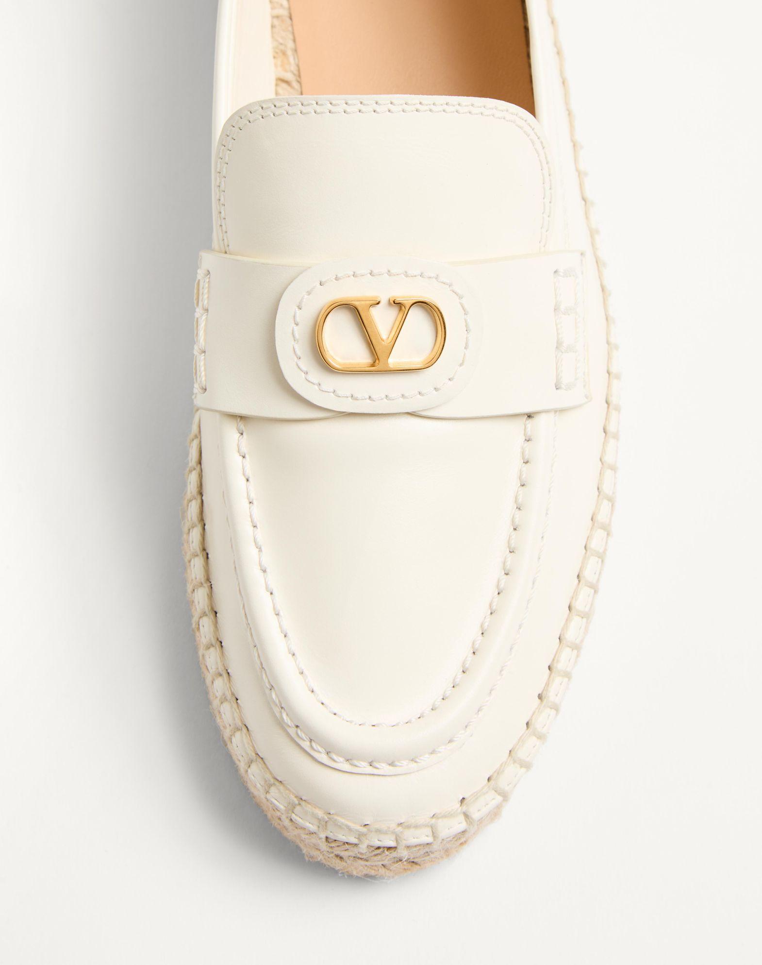 Vlogo Signature Calfskin Loafer 20Mm Product Image