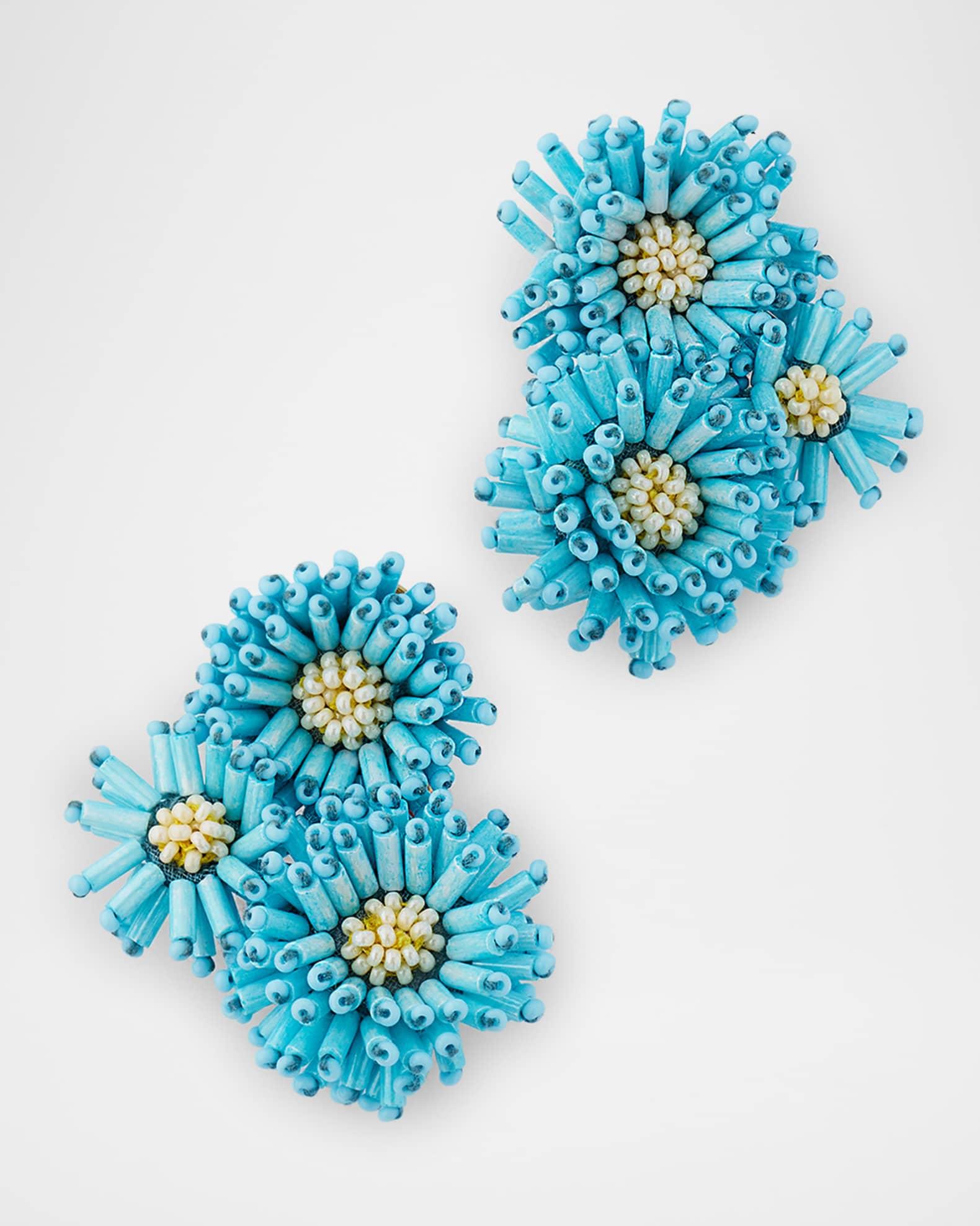 Pom-Pom Flower Stud Earrings Product Image