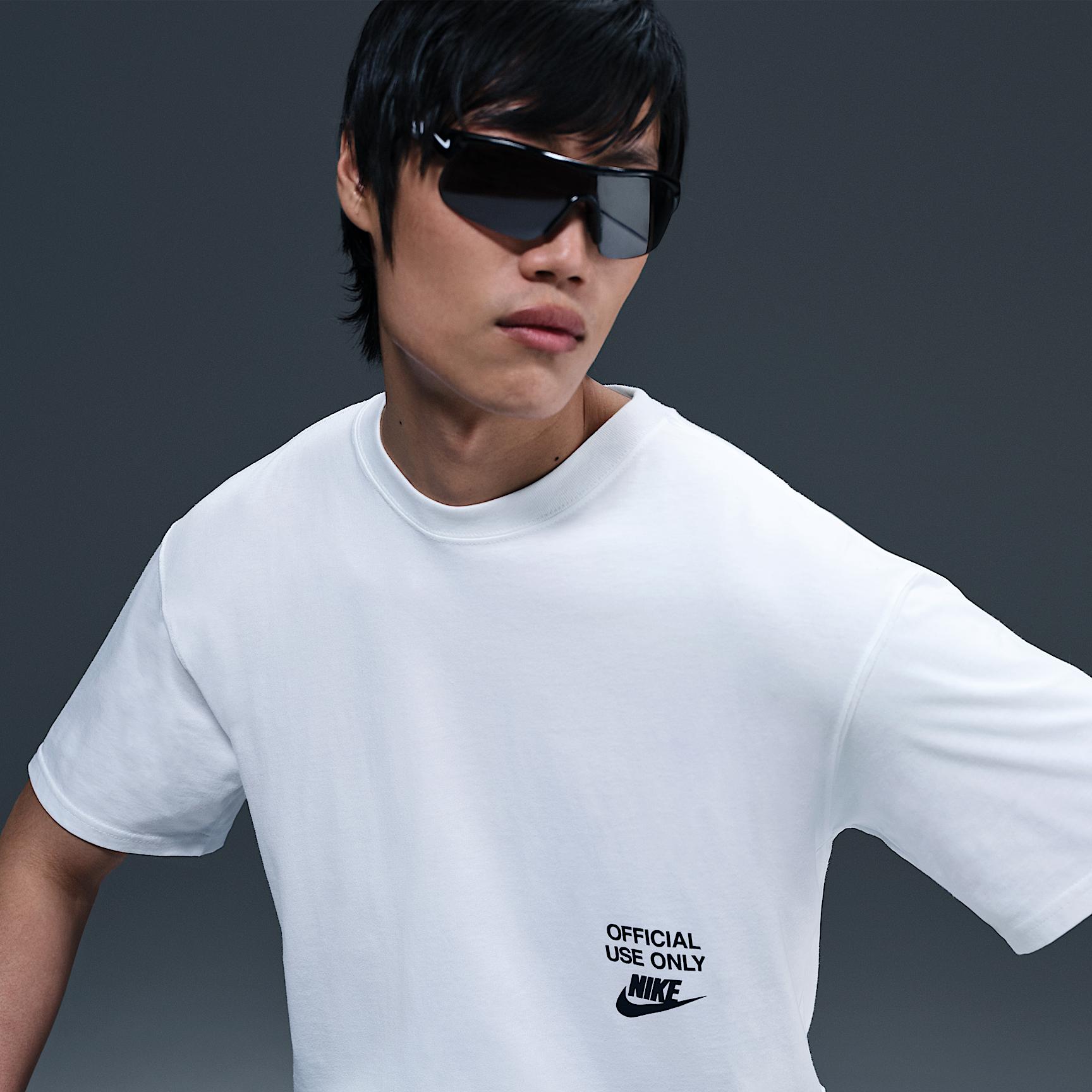 Mens Nike Sportswear Max90 T-Shirt | HJ0774-100 Product Image