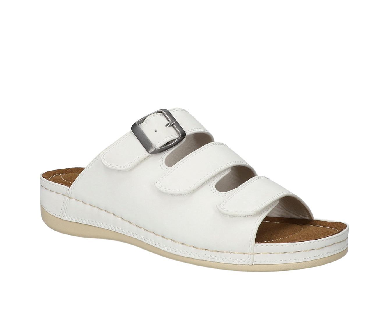 Women's Easy Street Pinterry Sandals Product Image