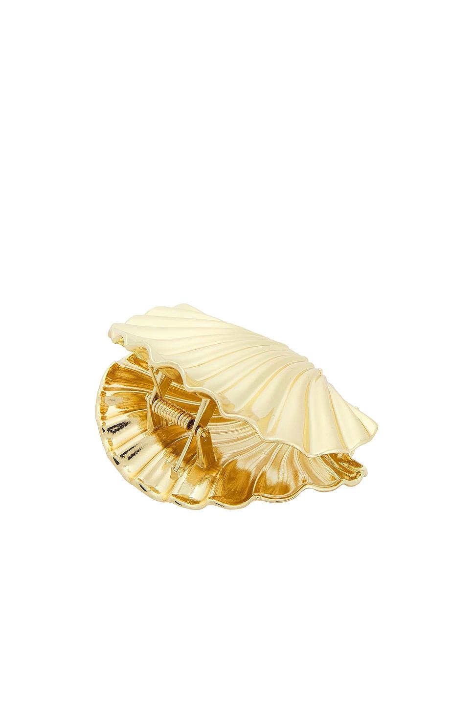 Scallop Shell Hair Clip petit moments Product Image
