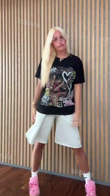 Richer Than My Opps Vintage Abstract Man Graphic Cotton T-shirt Product Image