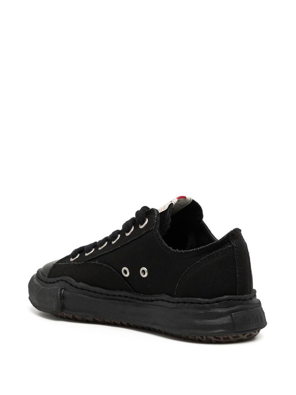 low-top canvas sneakers Product Image