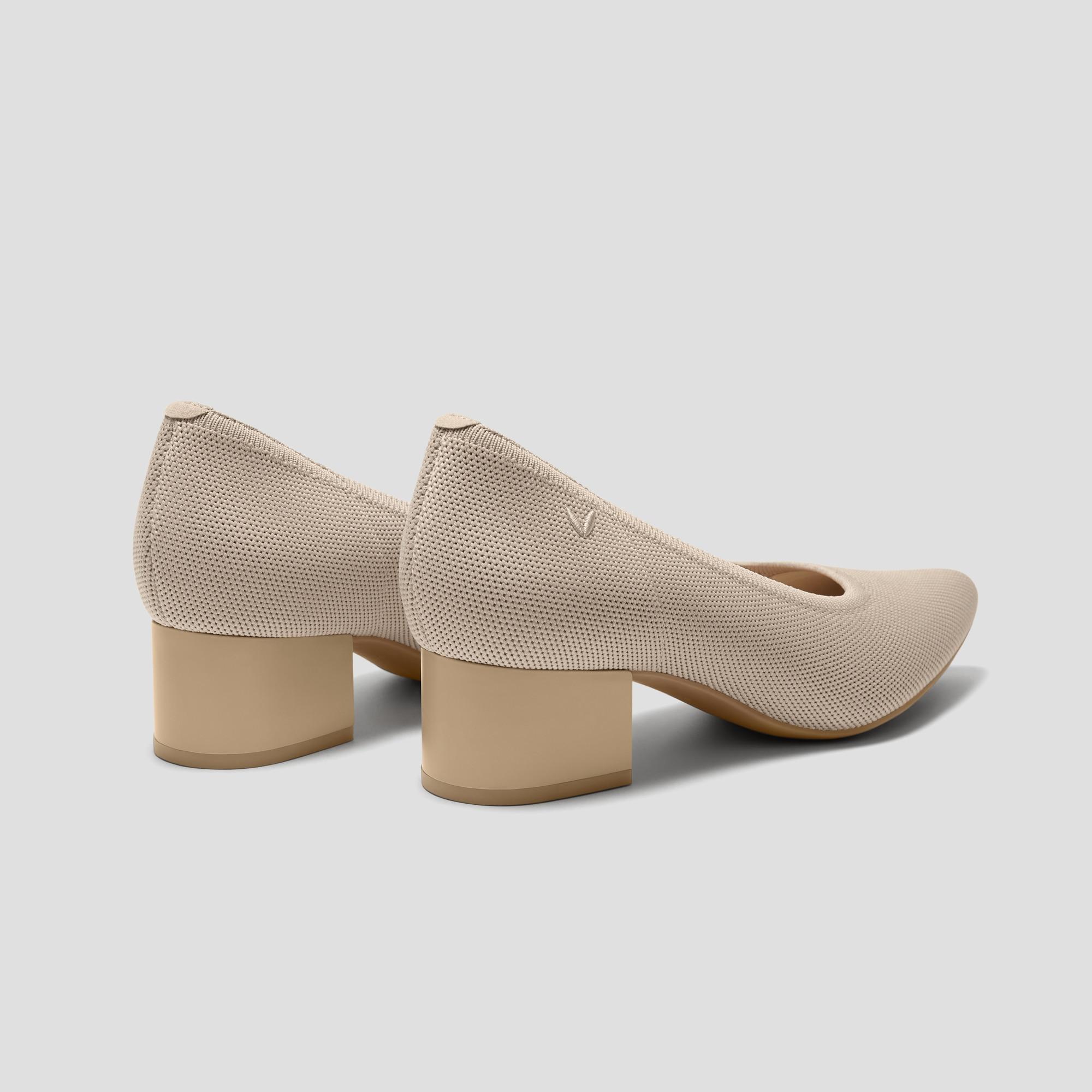 Pointed-Toe Stress FREE Chunky Heels (Georgia) Product Image