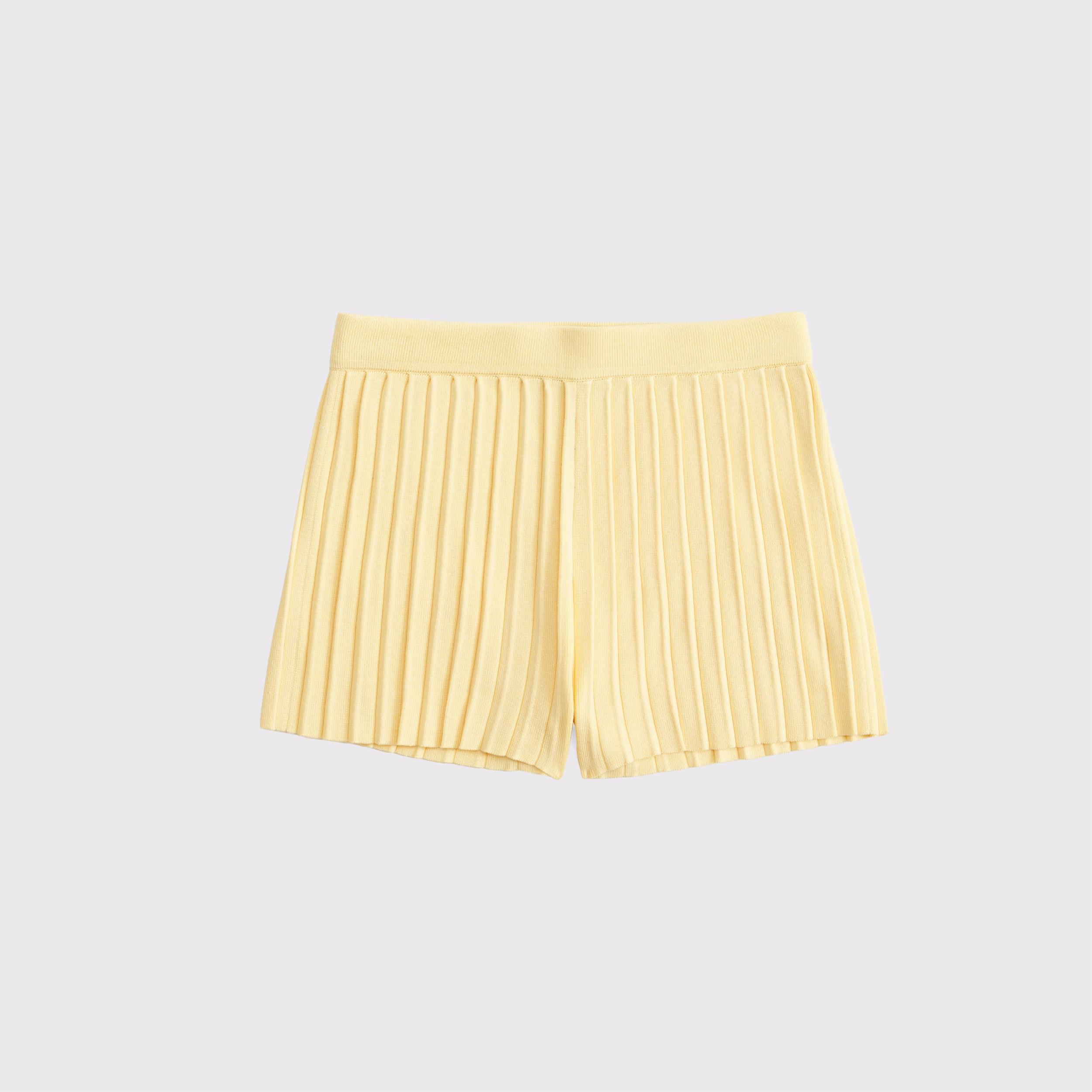 Pleated Sweater Short Product Image