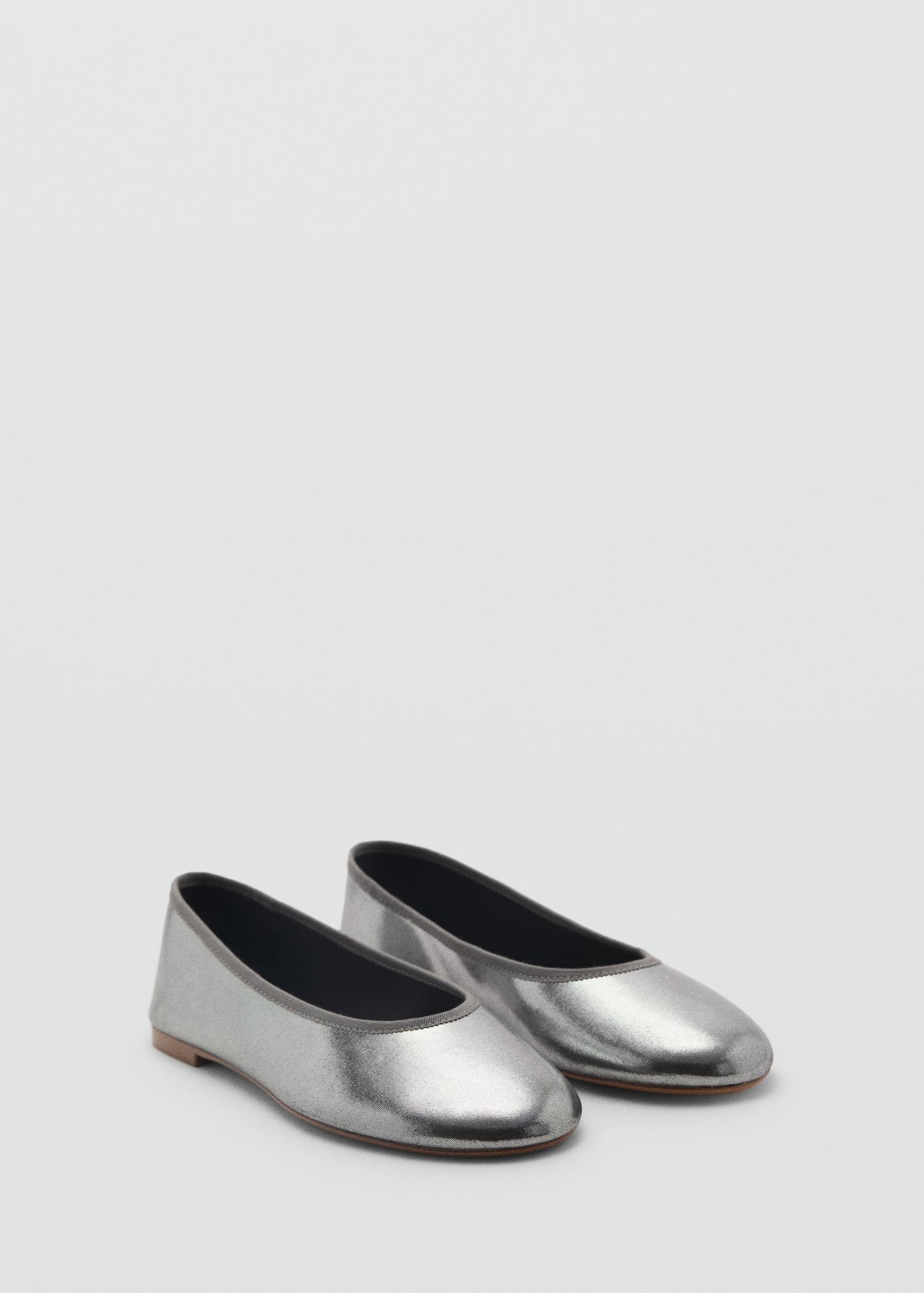Metallic ballet flats - Women | MANGO USA Product Image