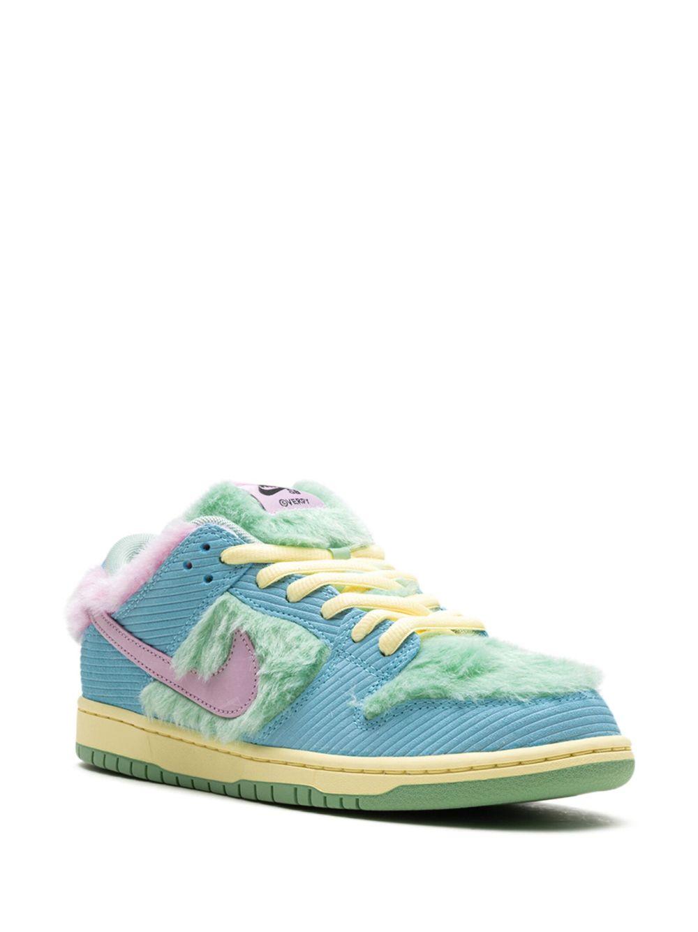 SB Dunk Low "Verdy Visty" sneakers Product Image