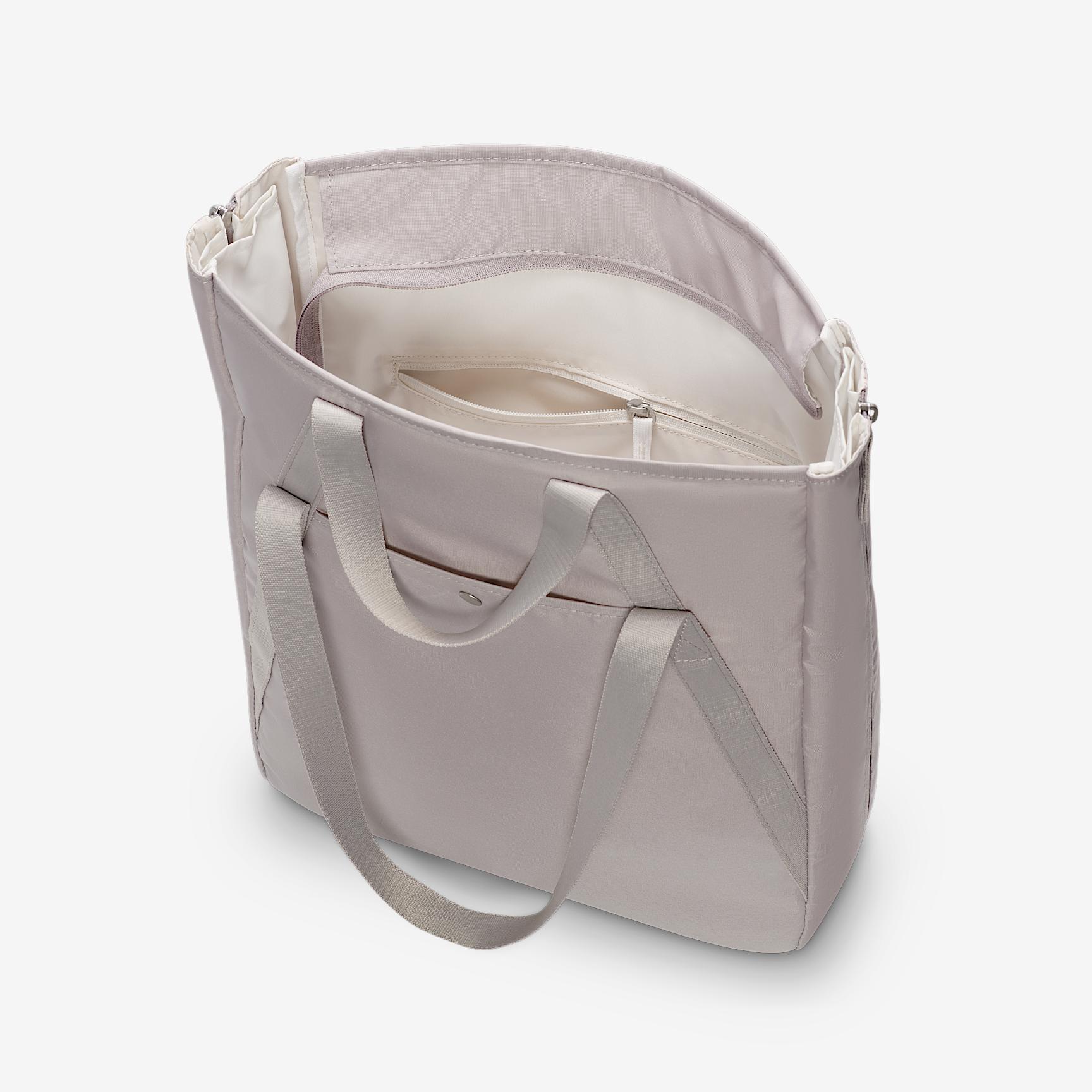 Nike Gym Tote (28L) Product Image
