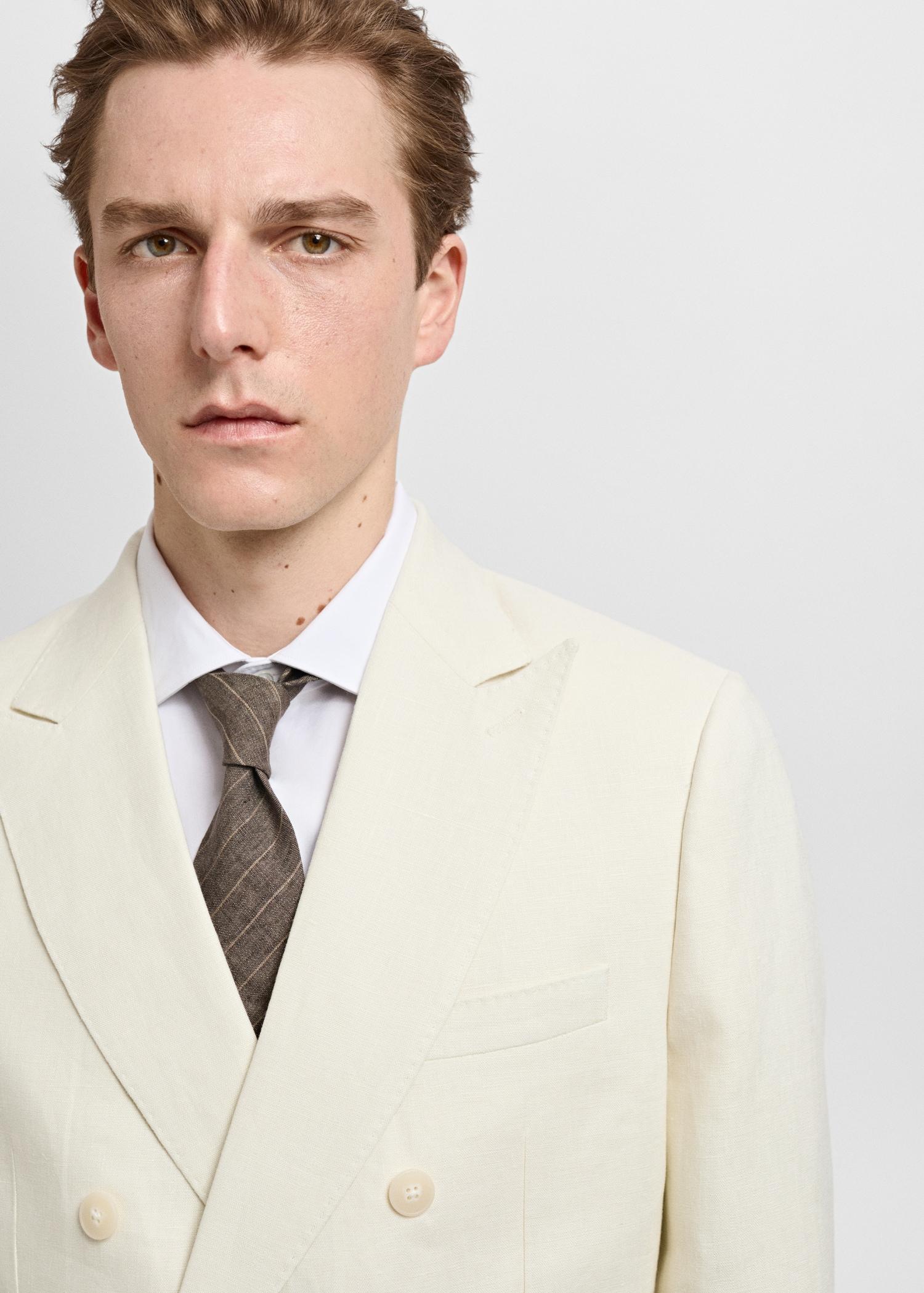 Amalfi 100% linen slim-fit double-breasted suit blazer - Men | MANGO USA Product Image