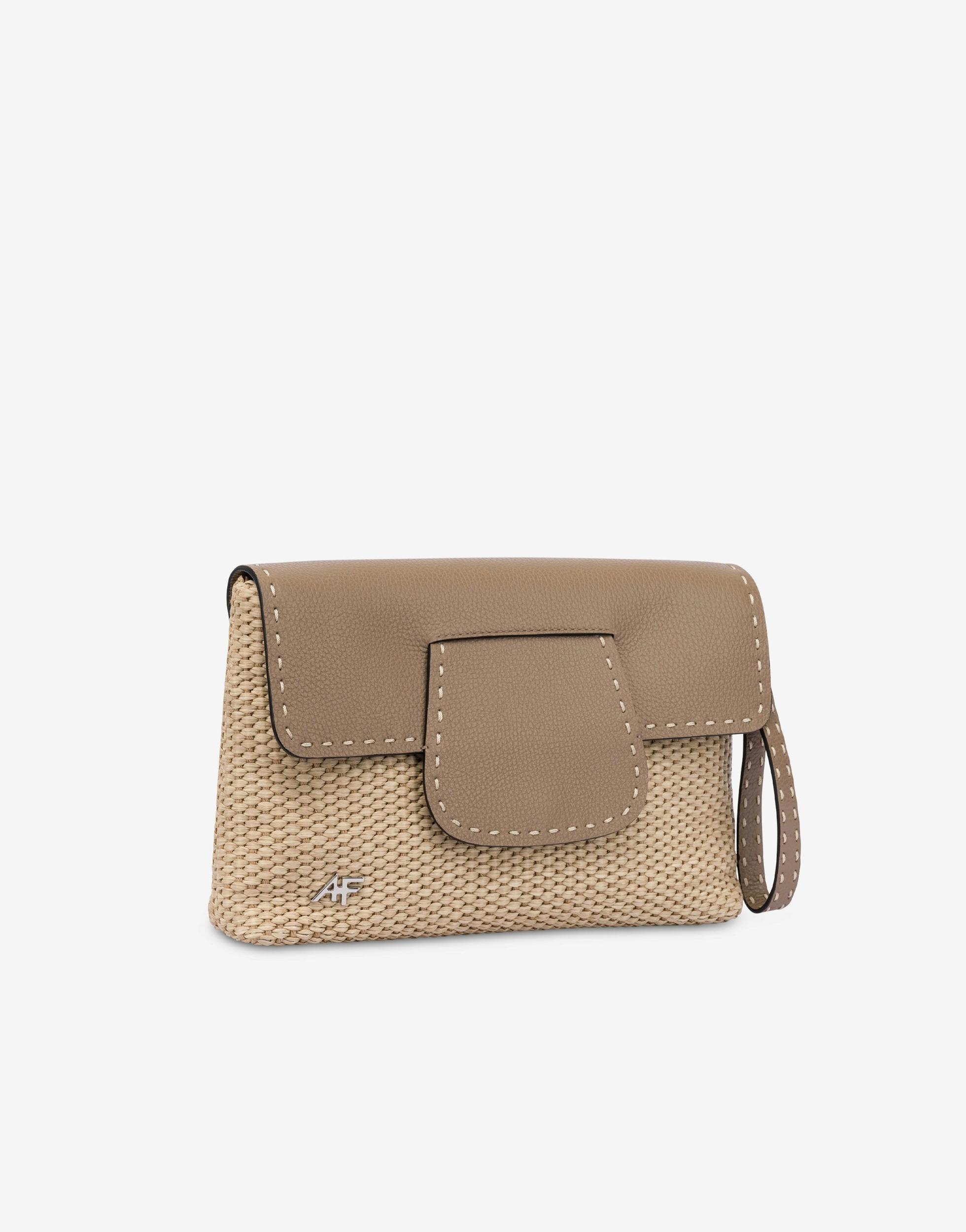 Raffia clutch Product Image