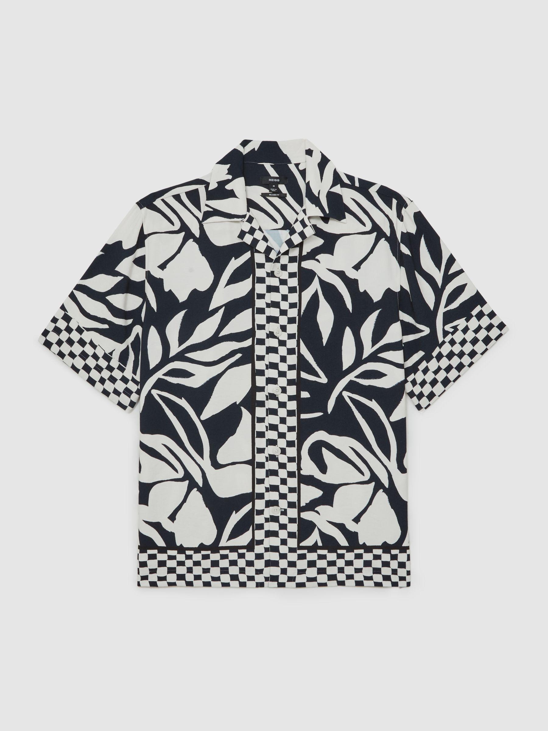 Floral-Print Cuban-Collar Shirt in Navy/White Product Image