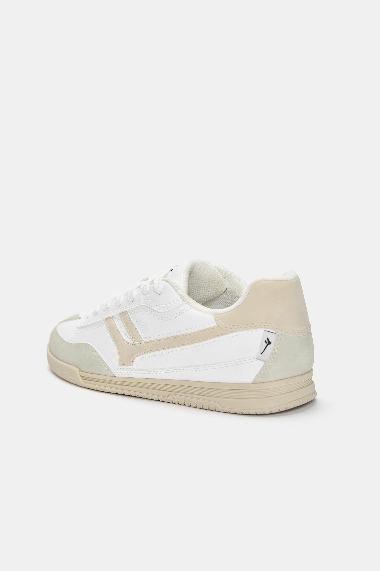 Retro sneakers Product Image