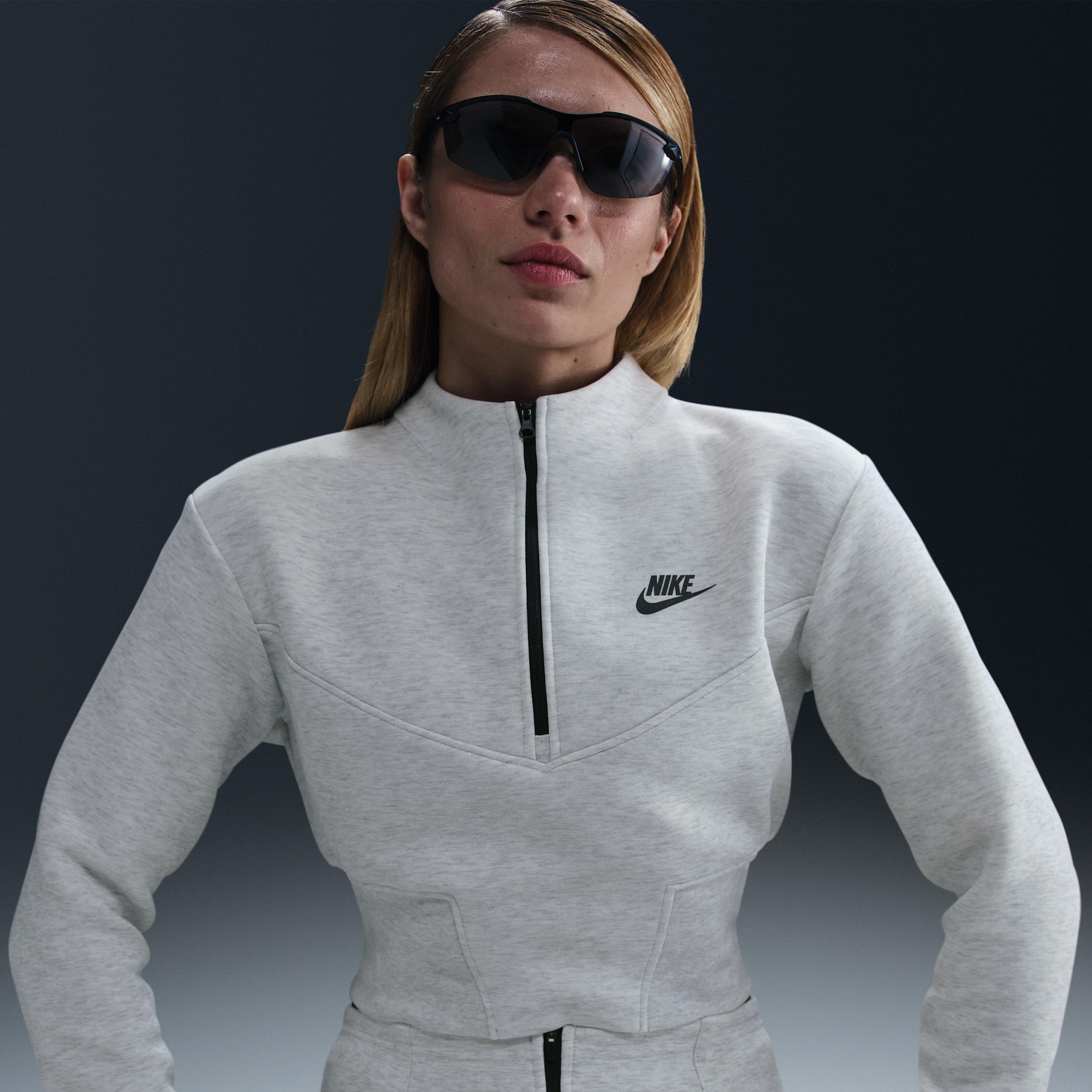 Nike Sportswear Tech Fleece Women's Cropped 1/2-Zip Top Product Image