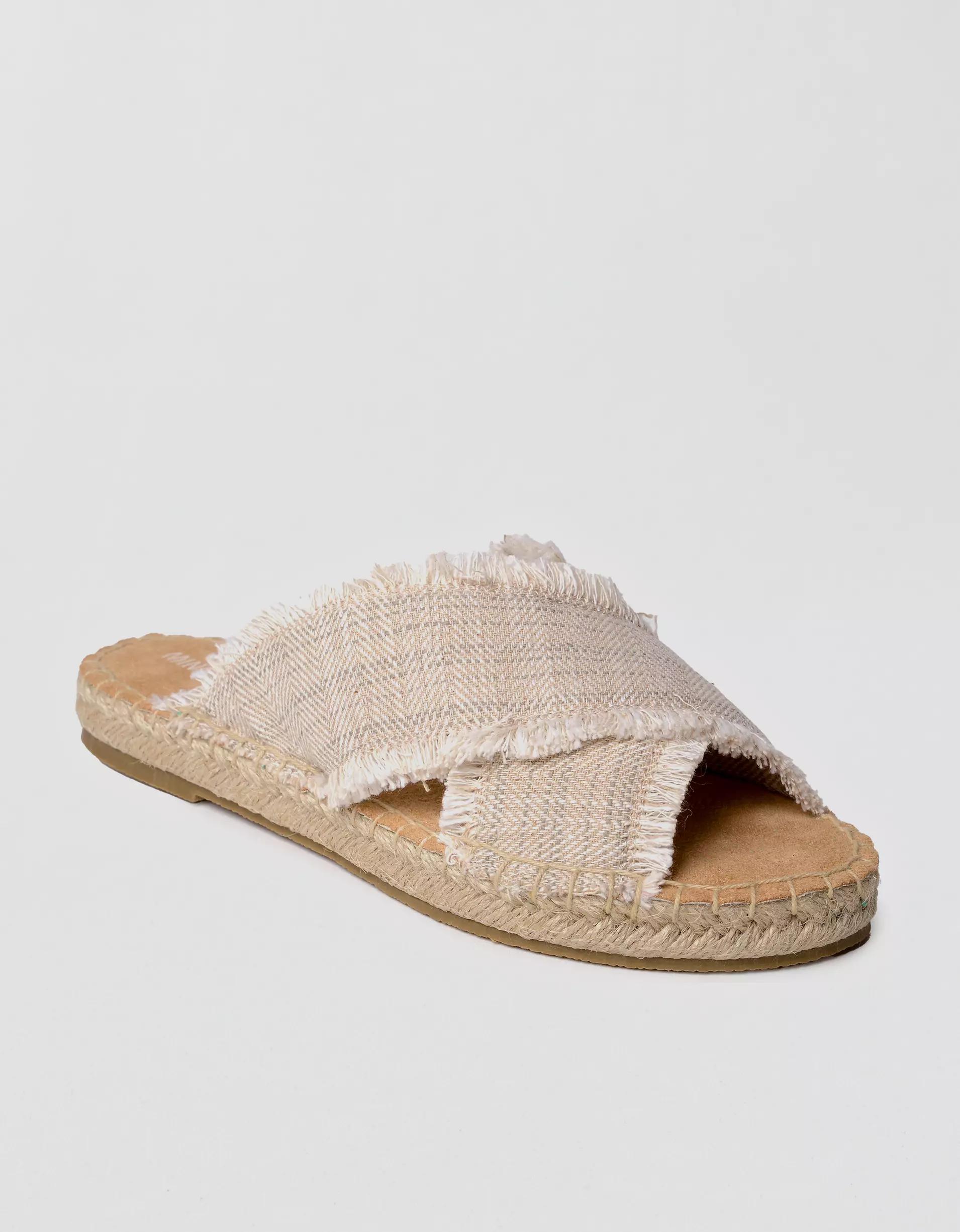 Minnetonka Women's Pepper Sandal Product Image