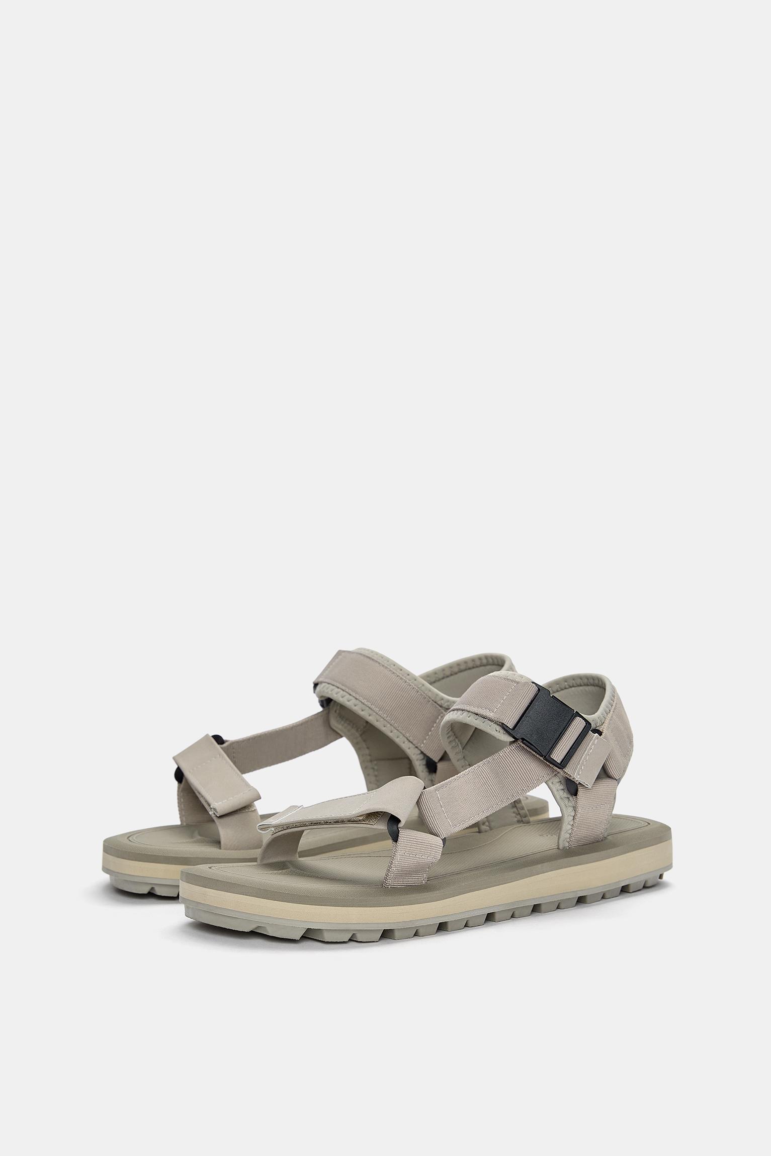 Strappy sandals Product Image