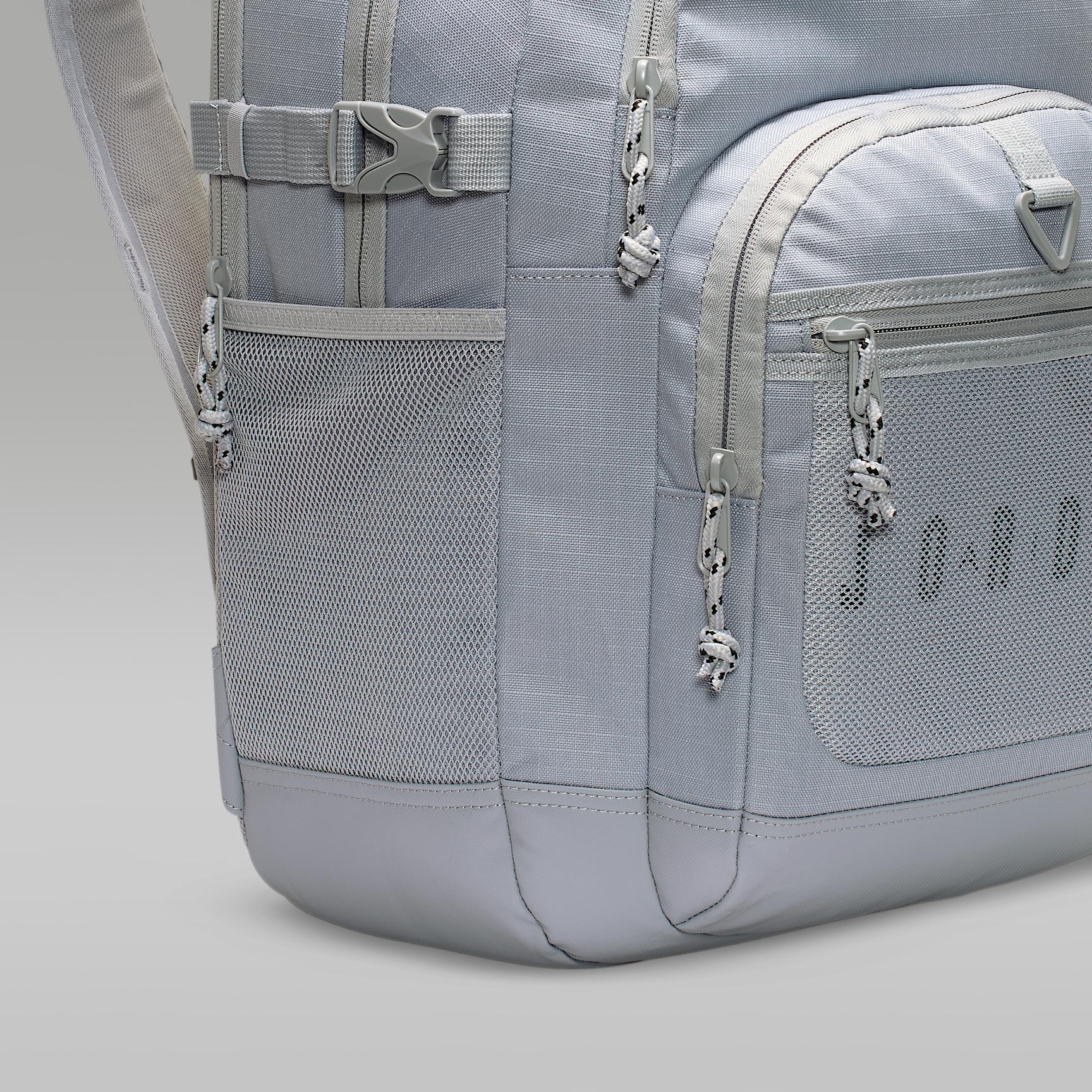 Jordan Blacktop Backpack (25L) Product Image