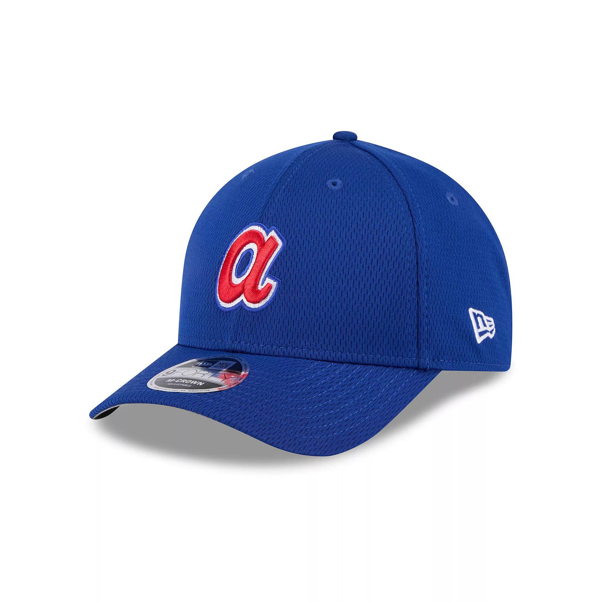 Men's New Era Blue Atlanta Braves 2025 MLB Clubhouse 9FORTY M-Crown Adjustable Hat Product Image