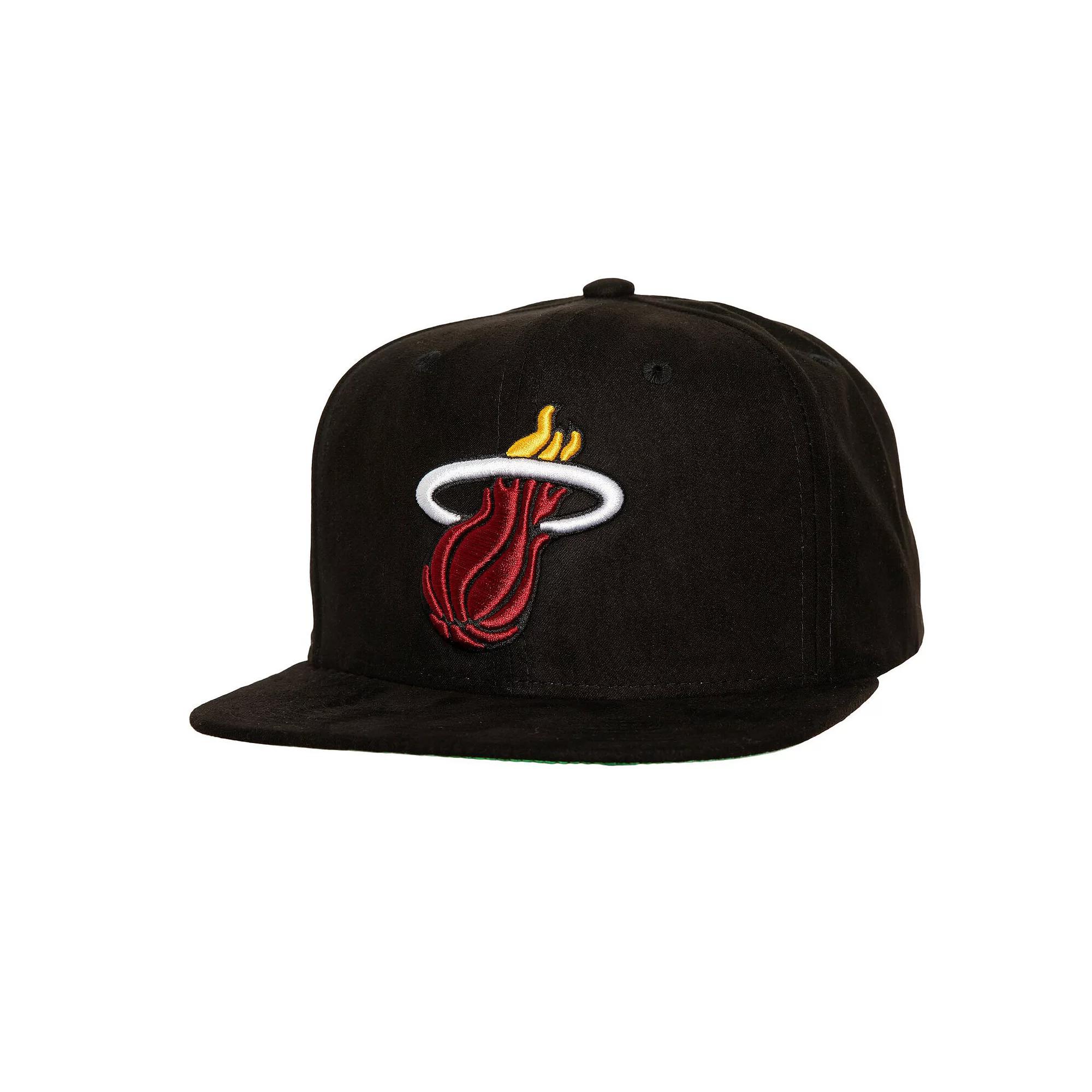 Men's Mitchell & Ness Black Miami Heat Sweet Suede Snapback Hat Product Image