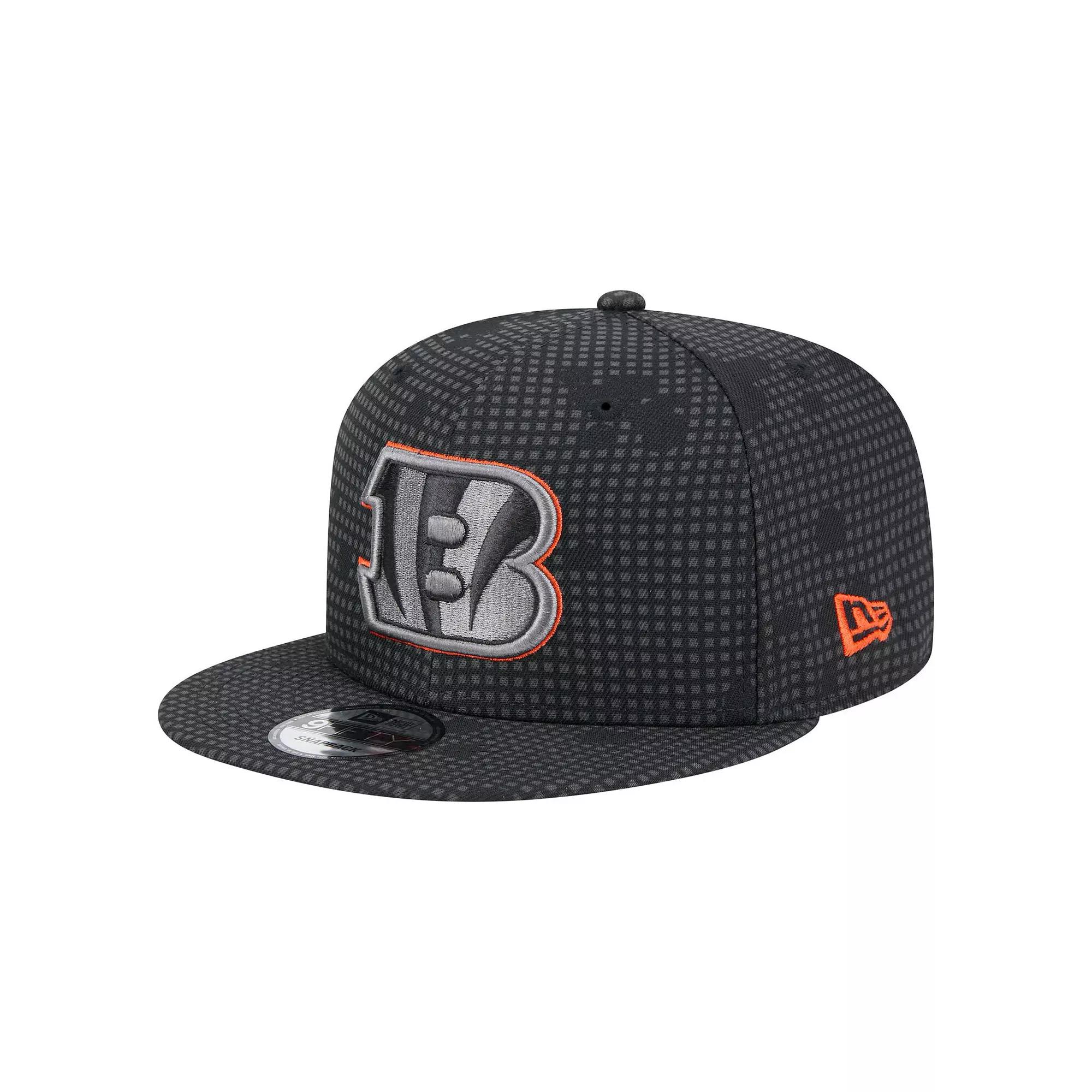 Men's New Era Black Cincinnati Bengals Midnight Ink Pop Outline 9FIFTY Snapback Hat Product Image