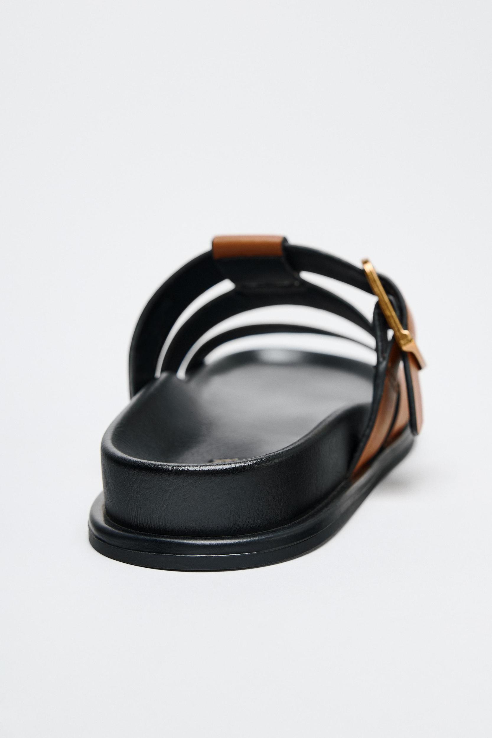 FLAT LEATHER BUCKLE SANDALS Product Image