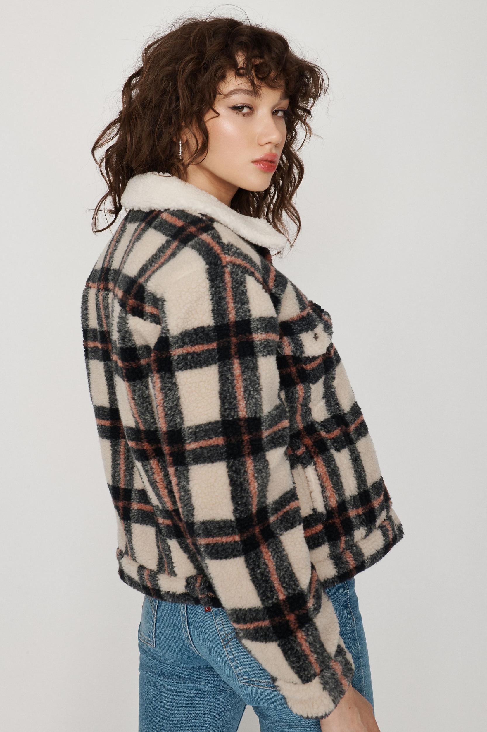 LEVI'S Ex-Boyfriend Sherpa Trucker Jacket Product Image