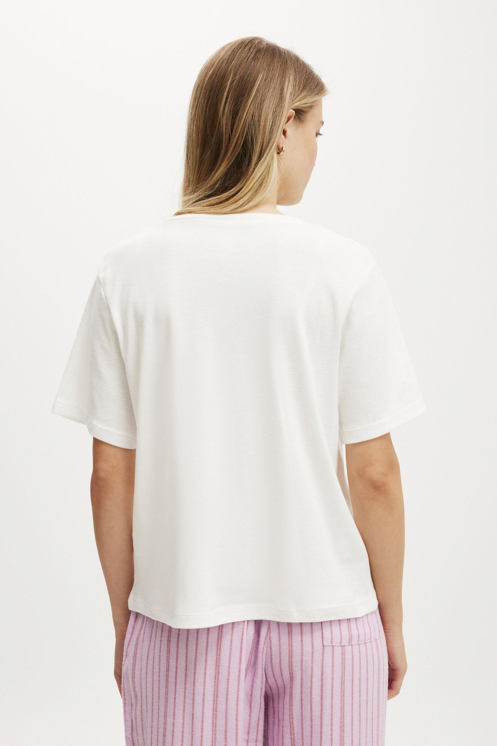 Lounge Graphic Tee Product Image