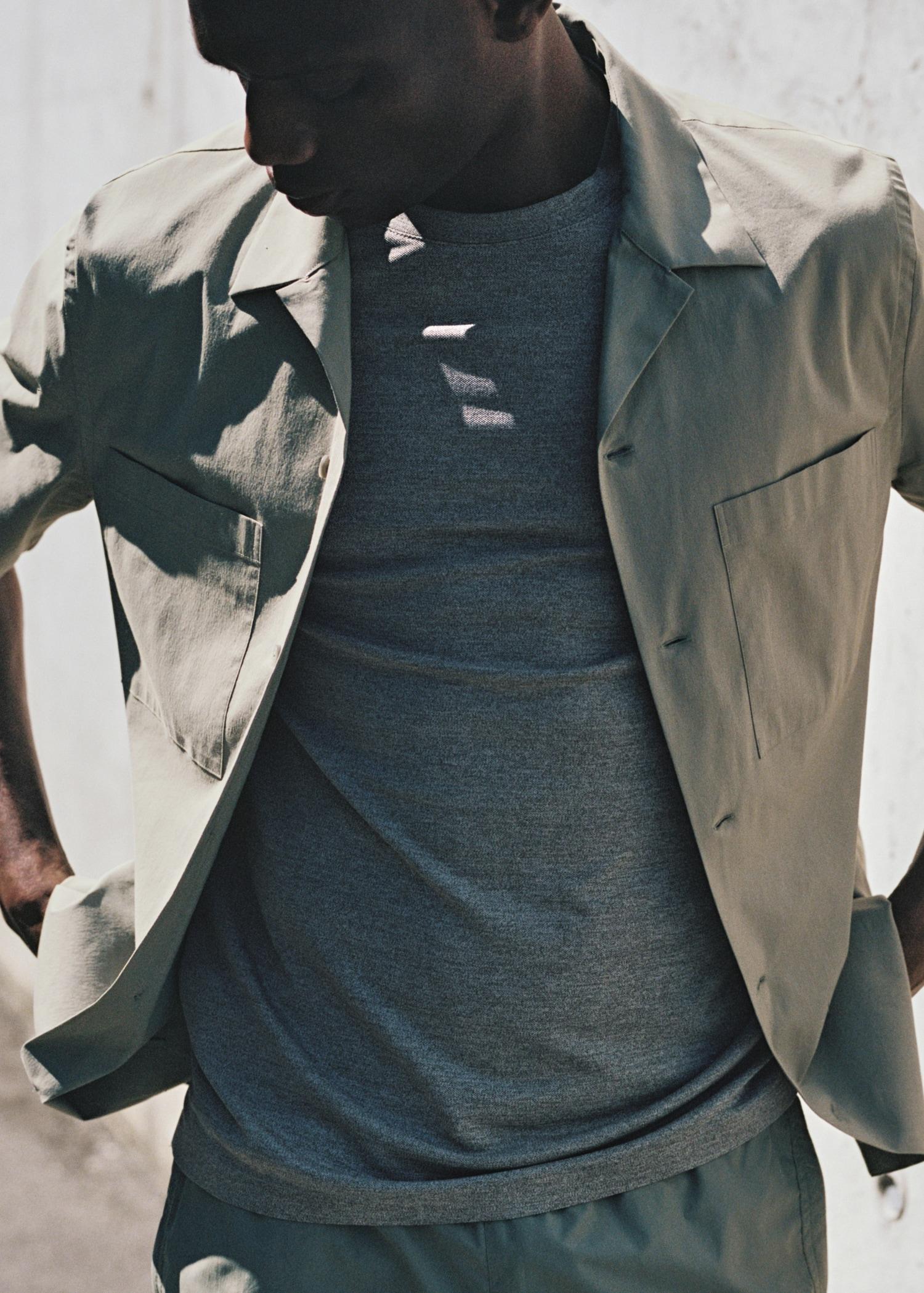 Shirt with pockets and bowling collar - Men | MANGO USA Product Image