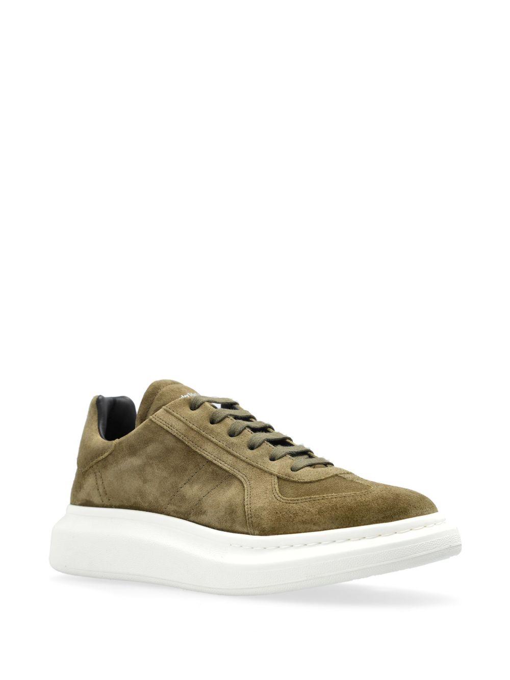 low-top sneakers Product Image