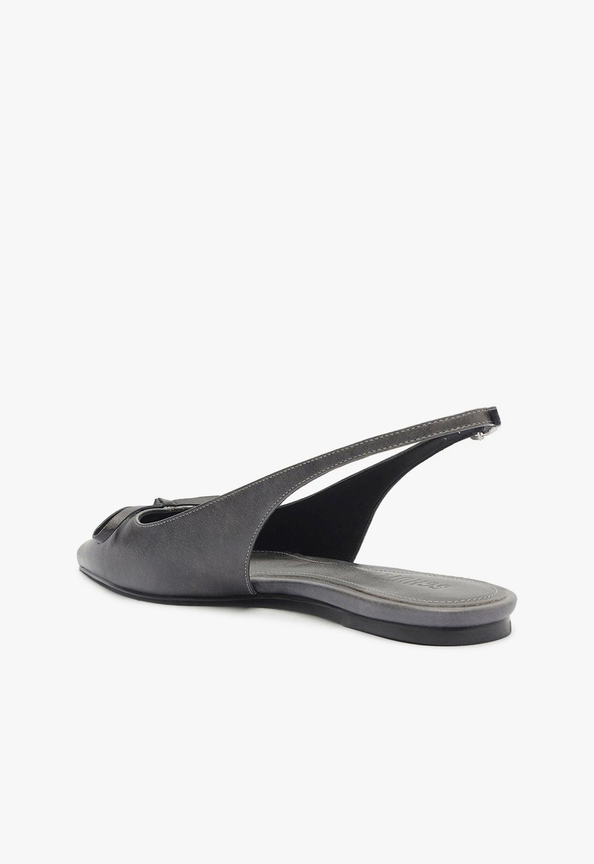 Cady Flat Female Product Image