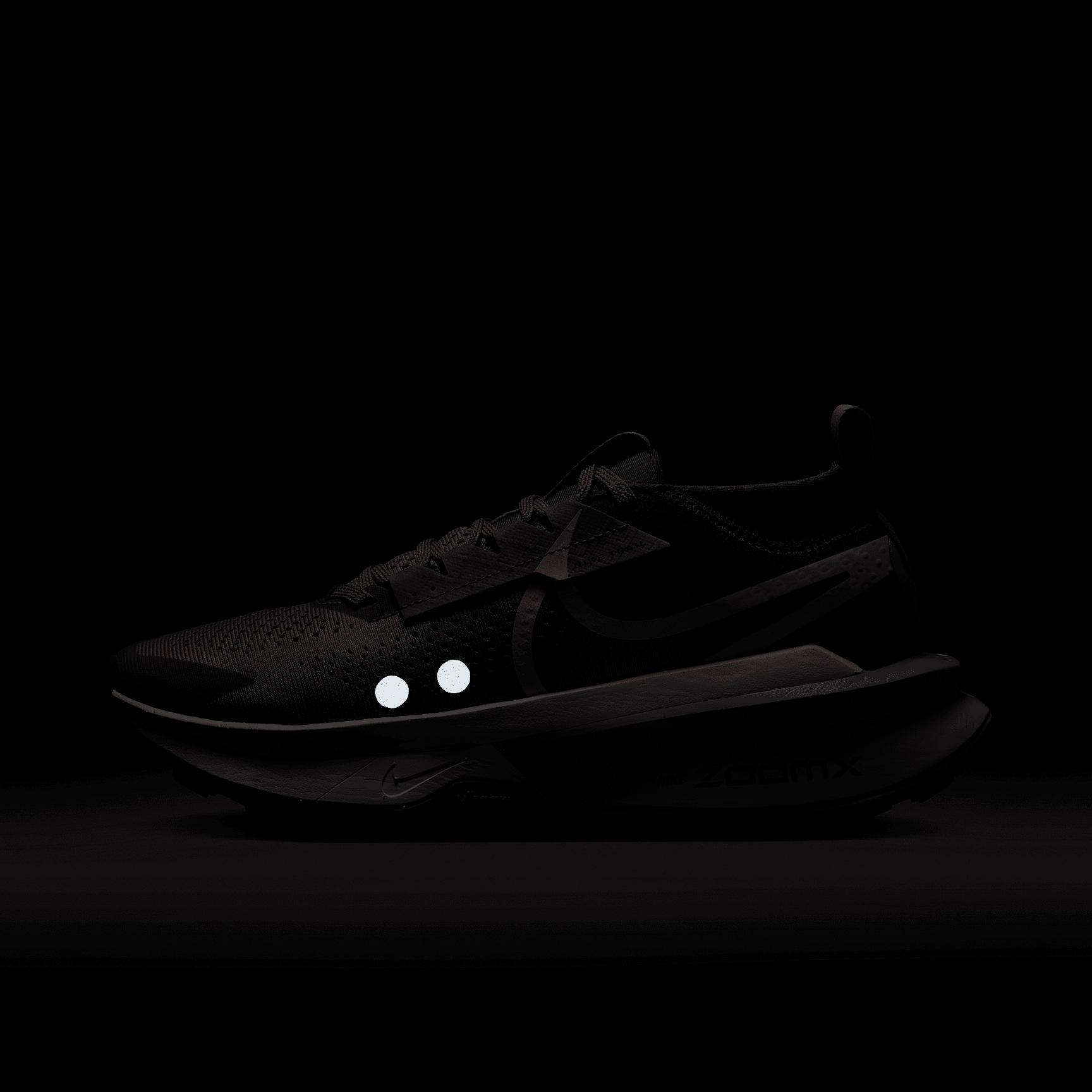 Nike Womens Zegama 2 Trail Running Shoes | FD5191-600 Product Image