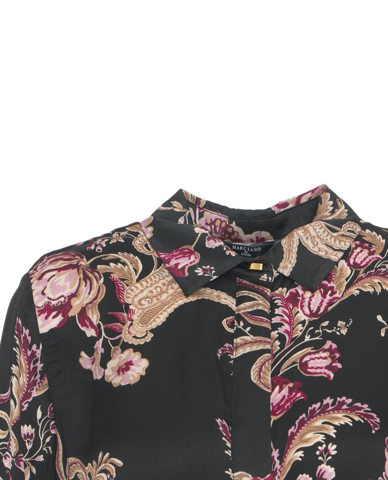 Blouse with monogram Product Image
