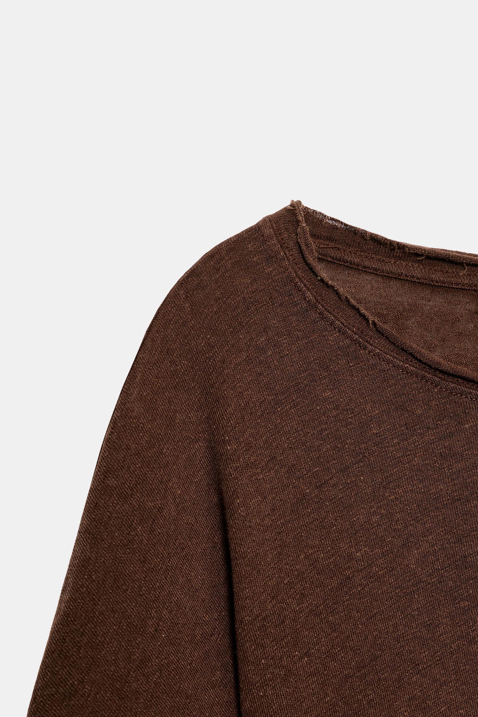 COTTON AND LINEN CAPE T-SHIRT Product Image